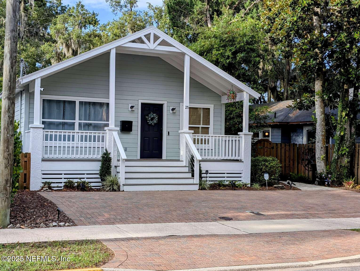 25 FULLERWOOD Drive