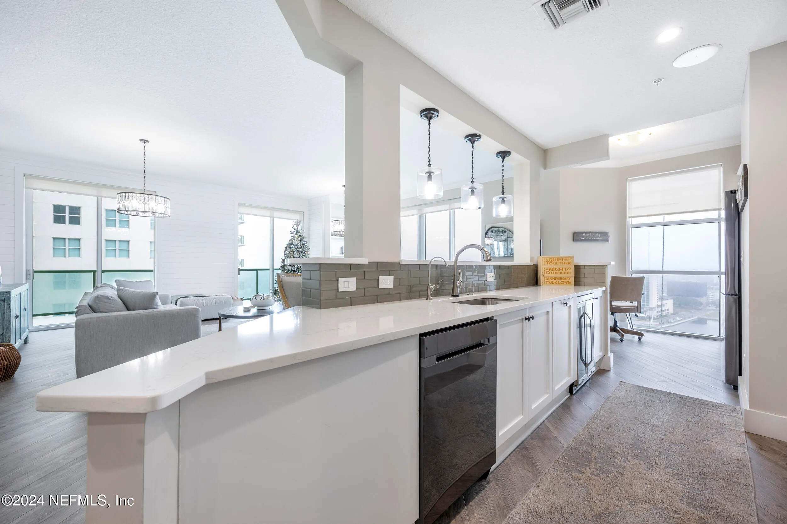 Jacksonville, Florida 32207, United States, 2 Bedrooms Bedrooms, ,3 BathroomsBathrooms,Residential,Active,88845