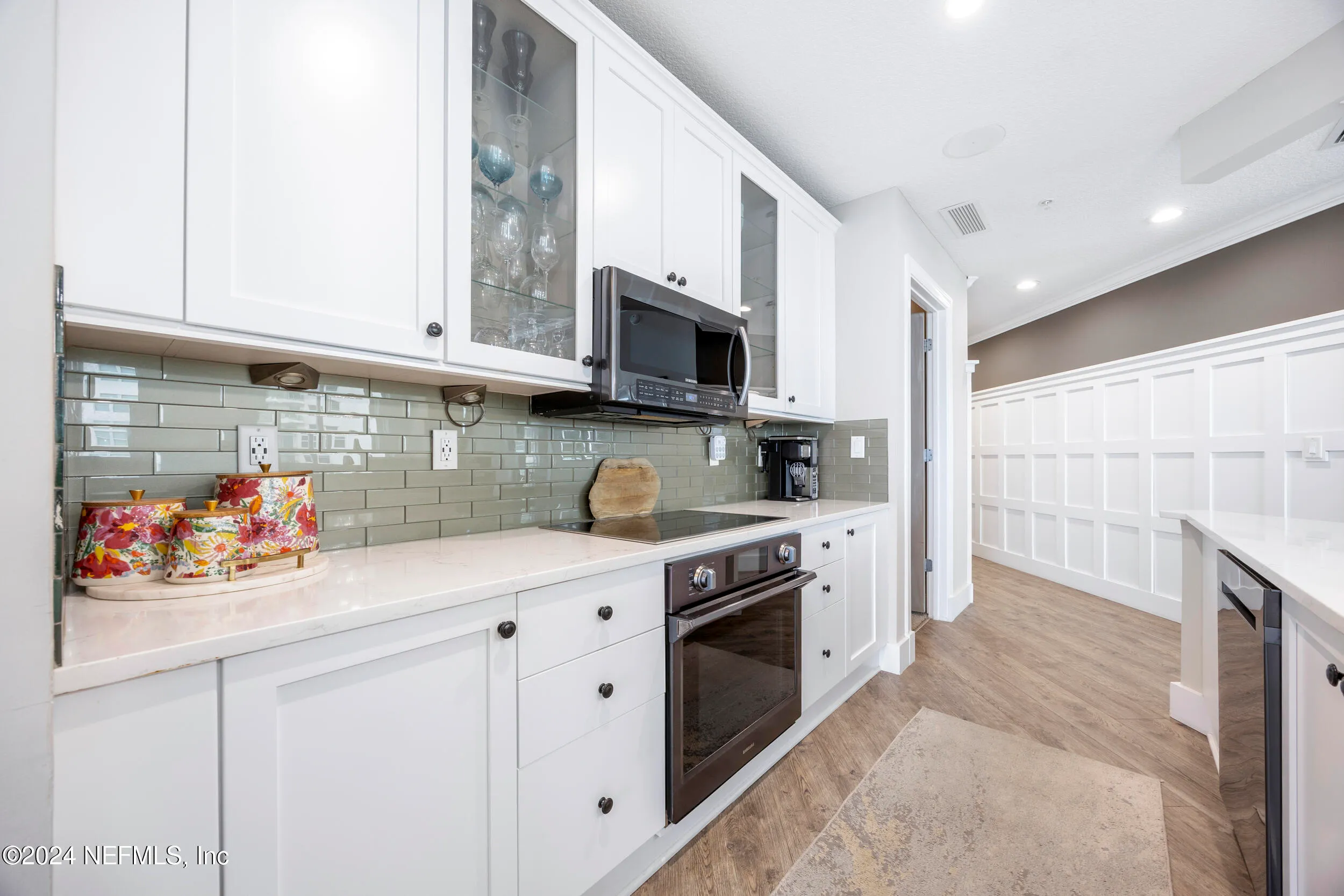 Jacksonville, Florida 32207, United States, 2 Bedrooms Bedrooms, ,3 BathroomsBathrooms,Residential,Active,88845