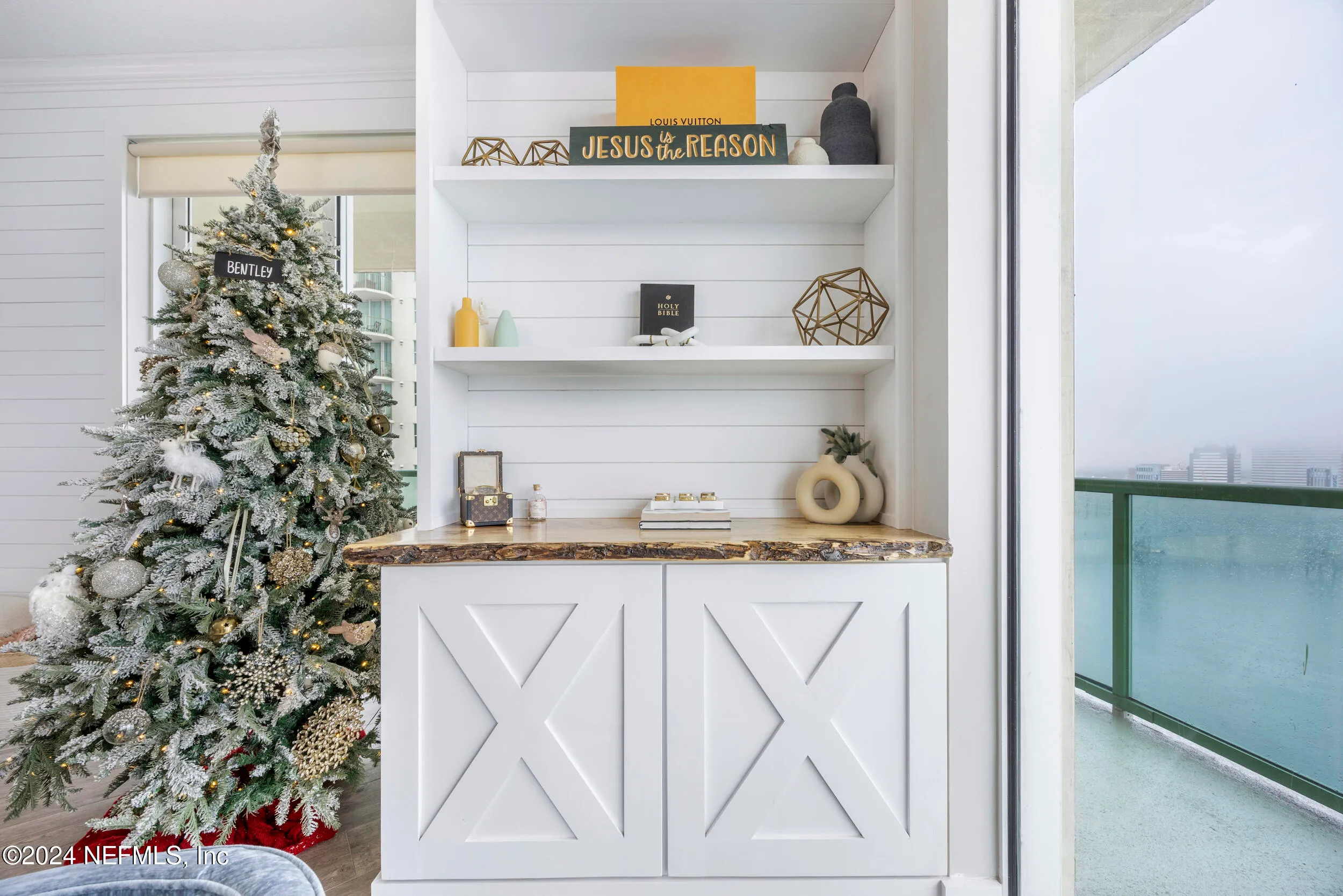 Jacksonville, Florida 32207, United States, 2 Bedrooms Bedrooms, ,3 BathroomsBathrooms,Residential,Active,88845