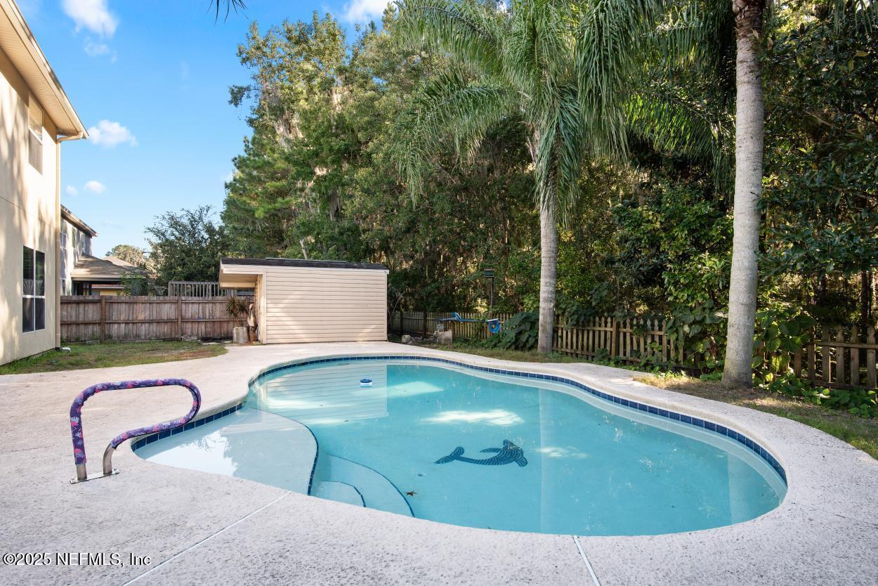 700 REFLECTION COVE Road E