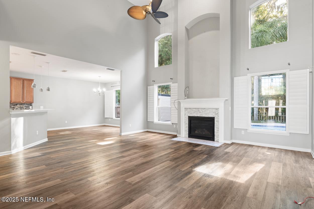 700 REFLECTION COVE Road E