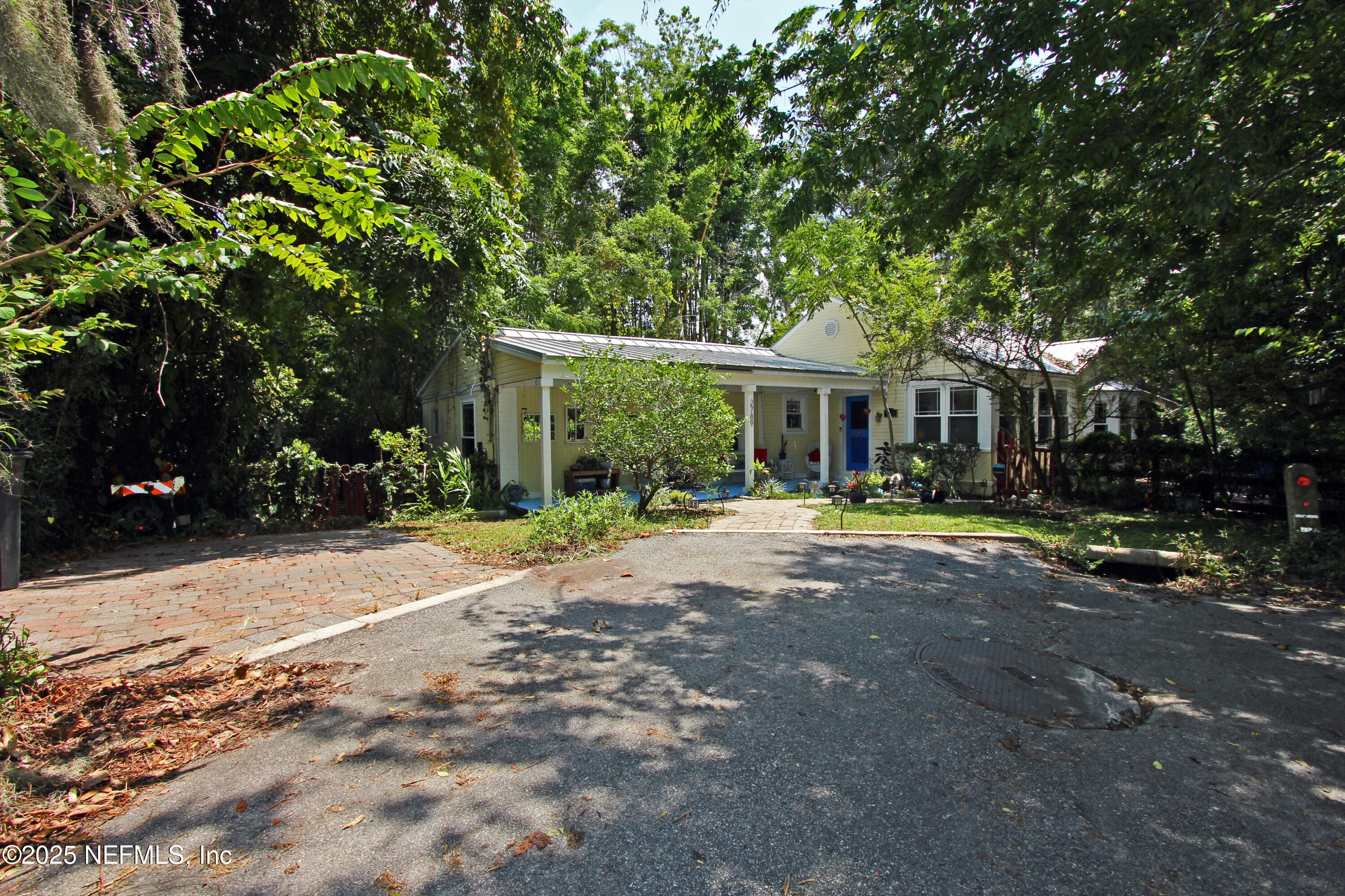 2789 FIELDSTON Lane