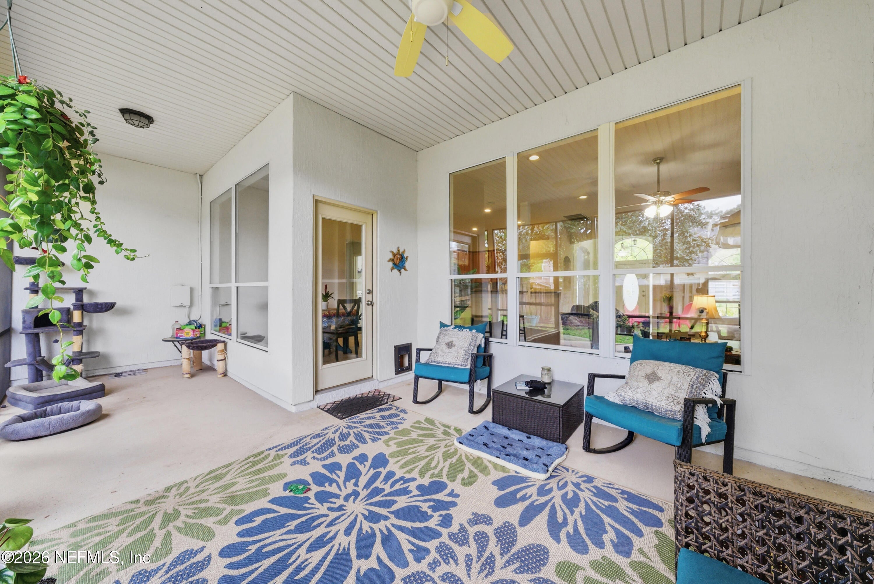 4025 LONICERA Loop