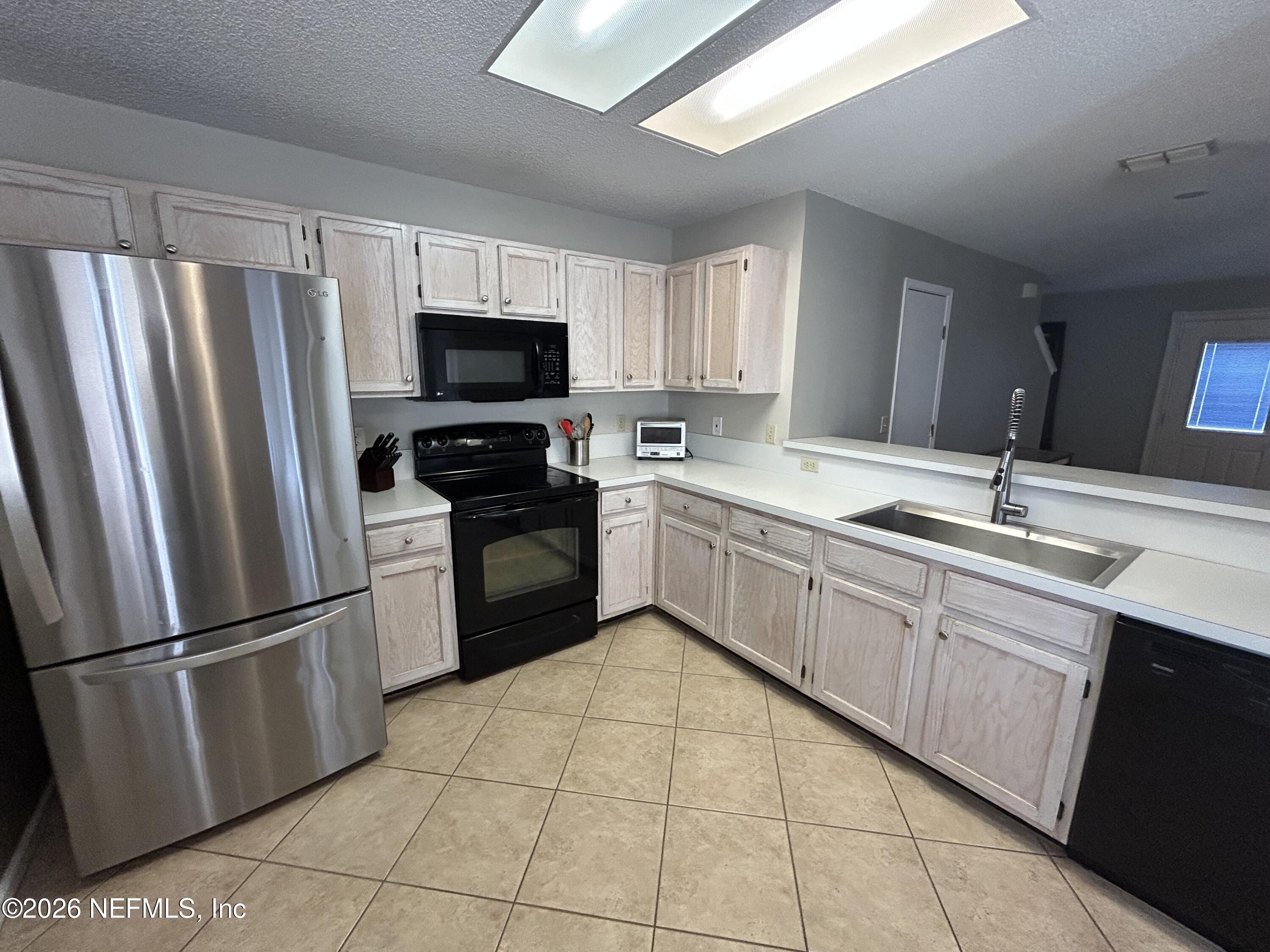 7780 COATBRIDGE Lane S