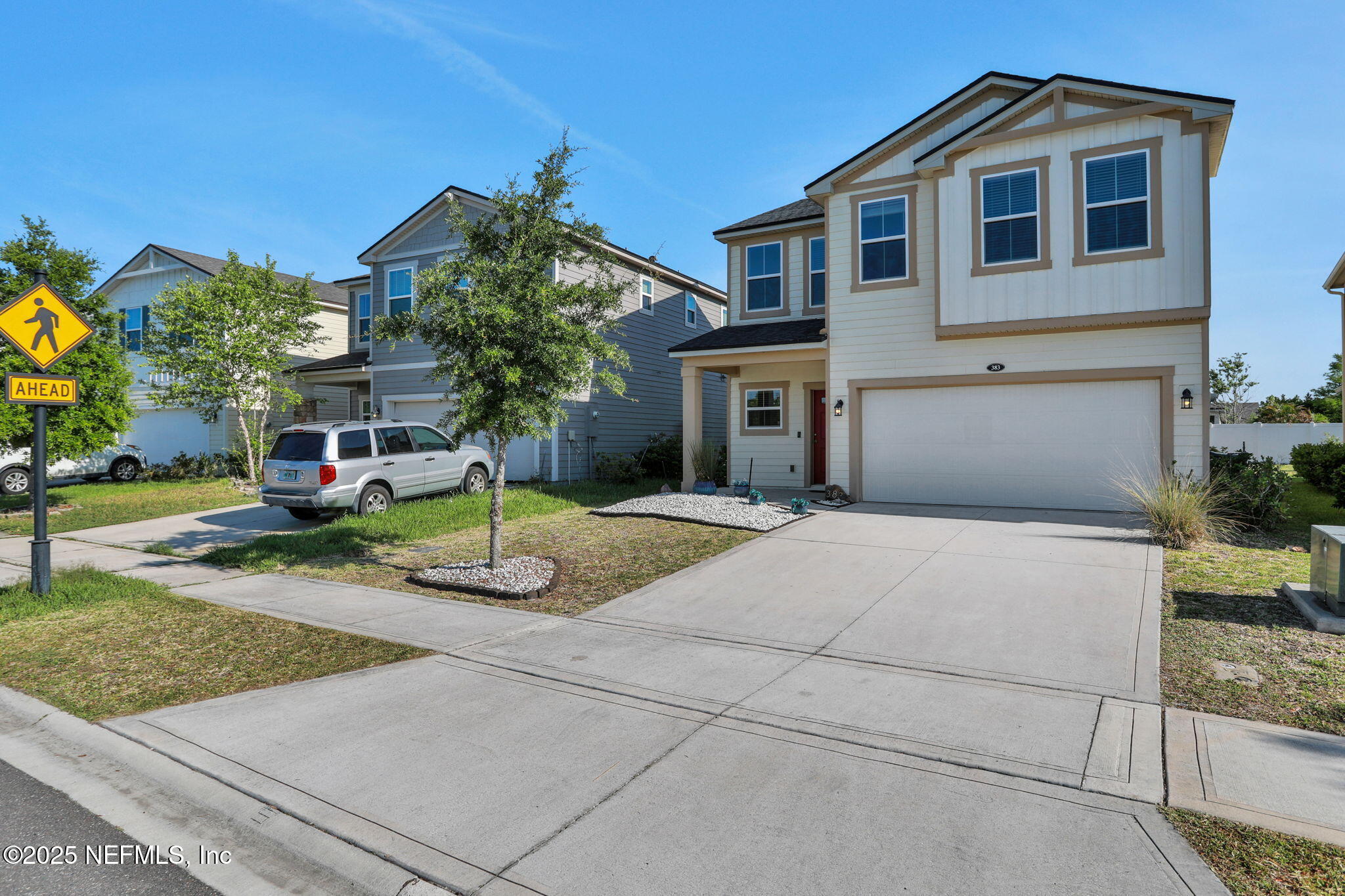 383 NARROWLEAF Drive