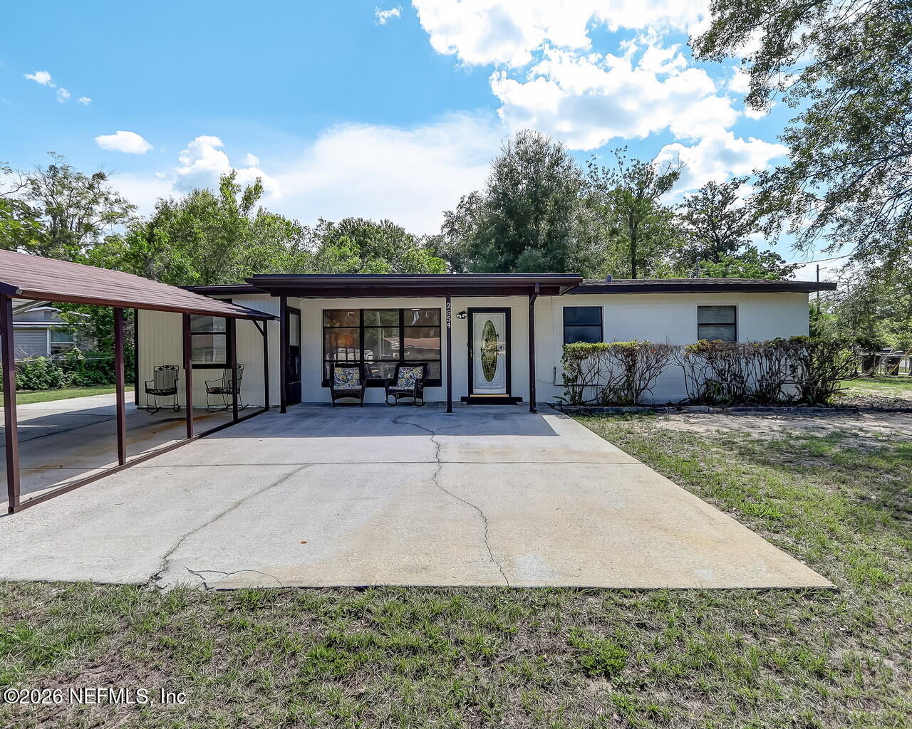 Photo 1 of 31 — 2554 RED ROBIN Drive E, Jacksonville, FL 32210