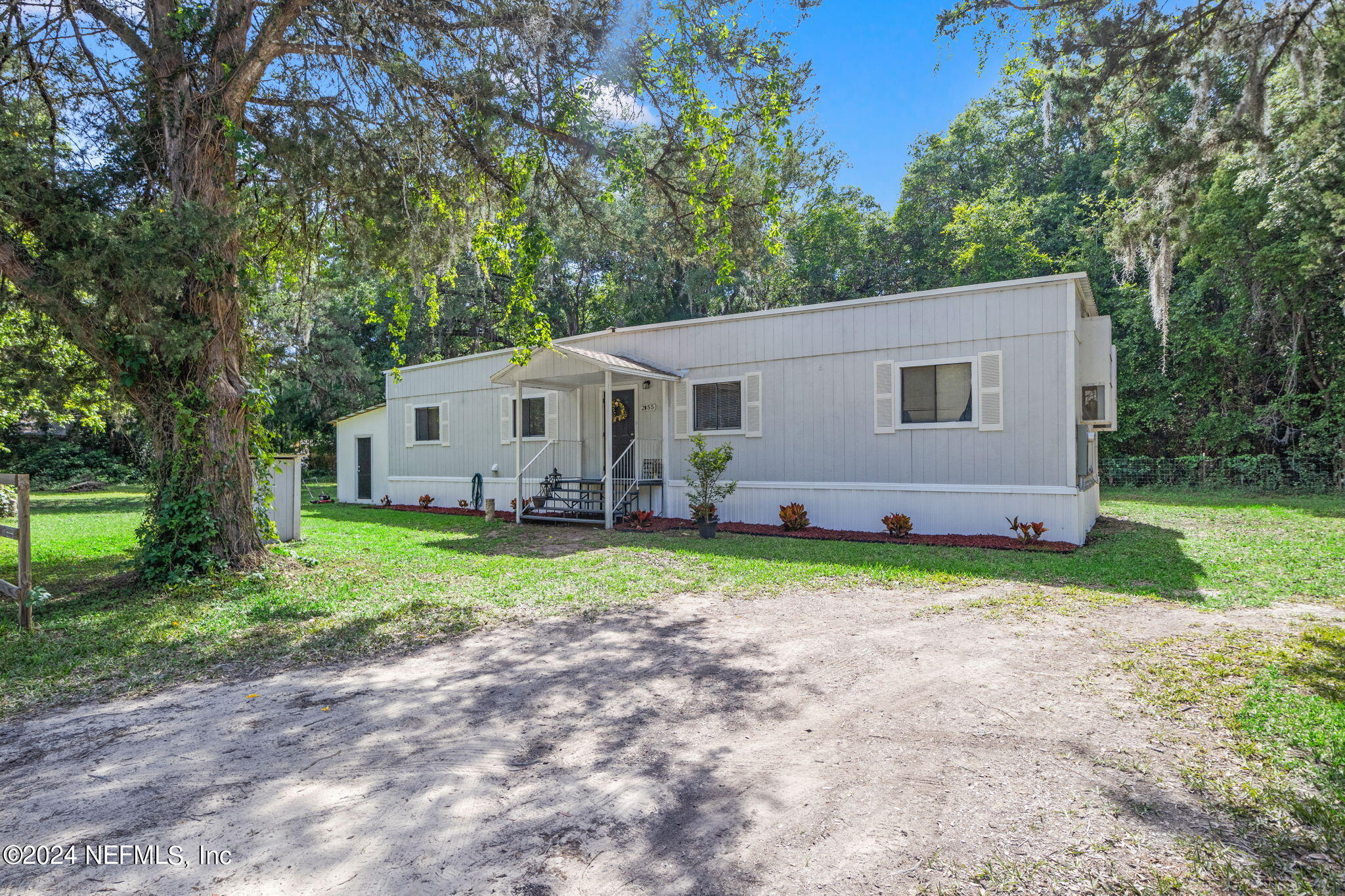 Green Cove Springs, FL home for sale located at 2055 Knowles Road, Green Cove Springs, FL 32043