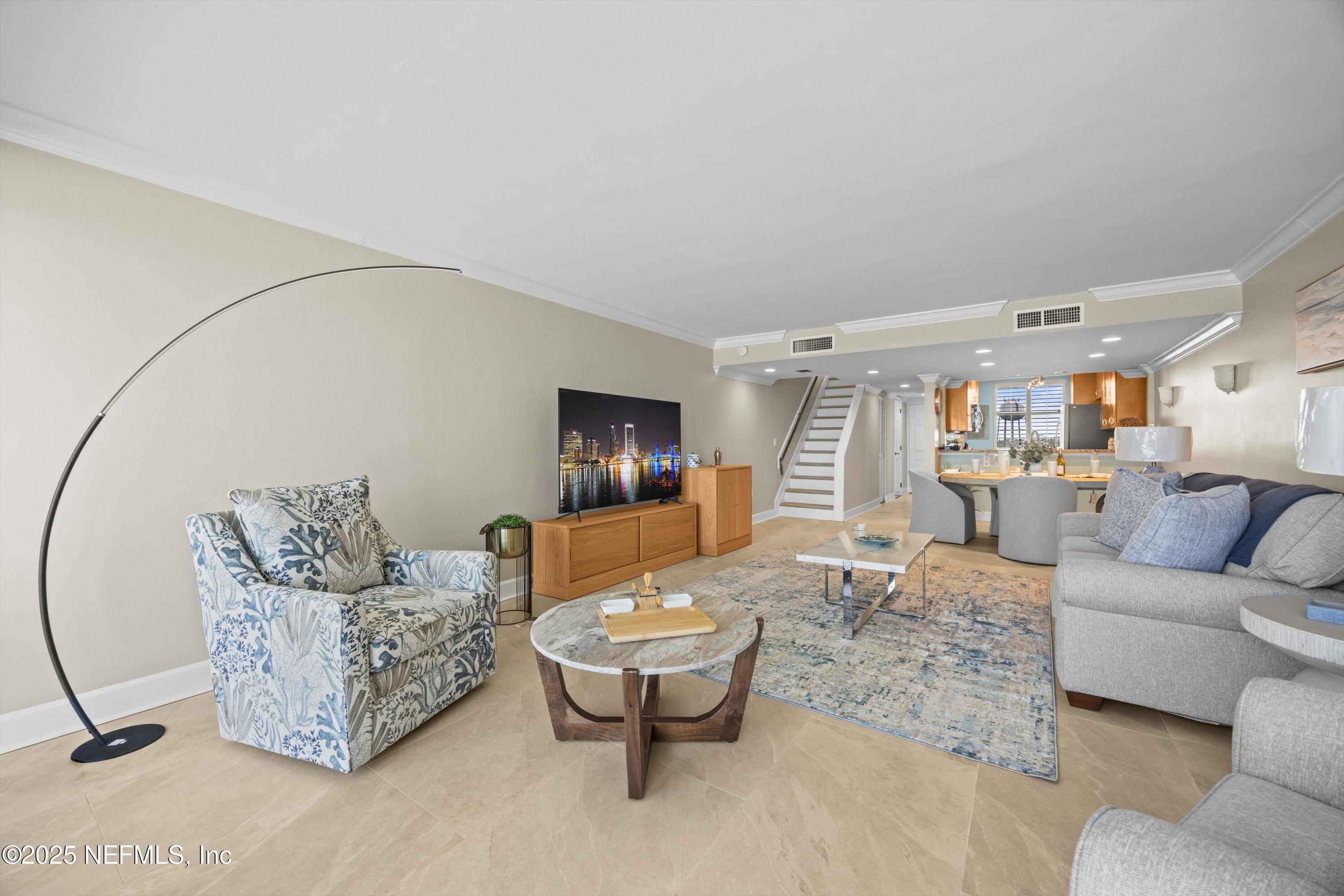 2100 OCEAN Drive PH-2