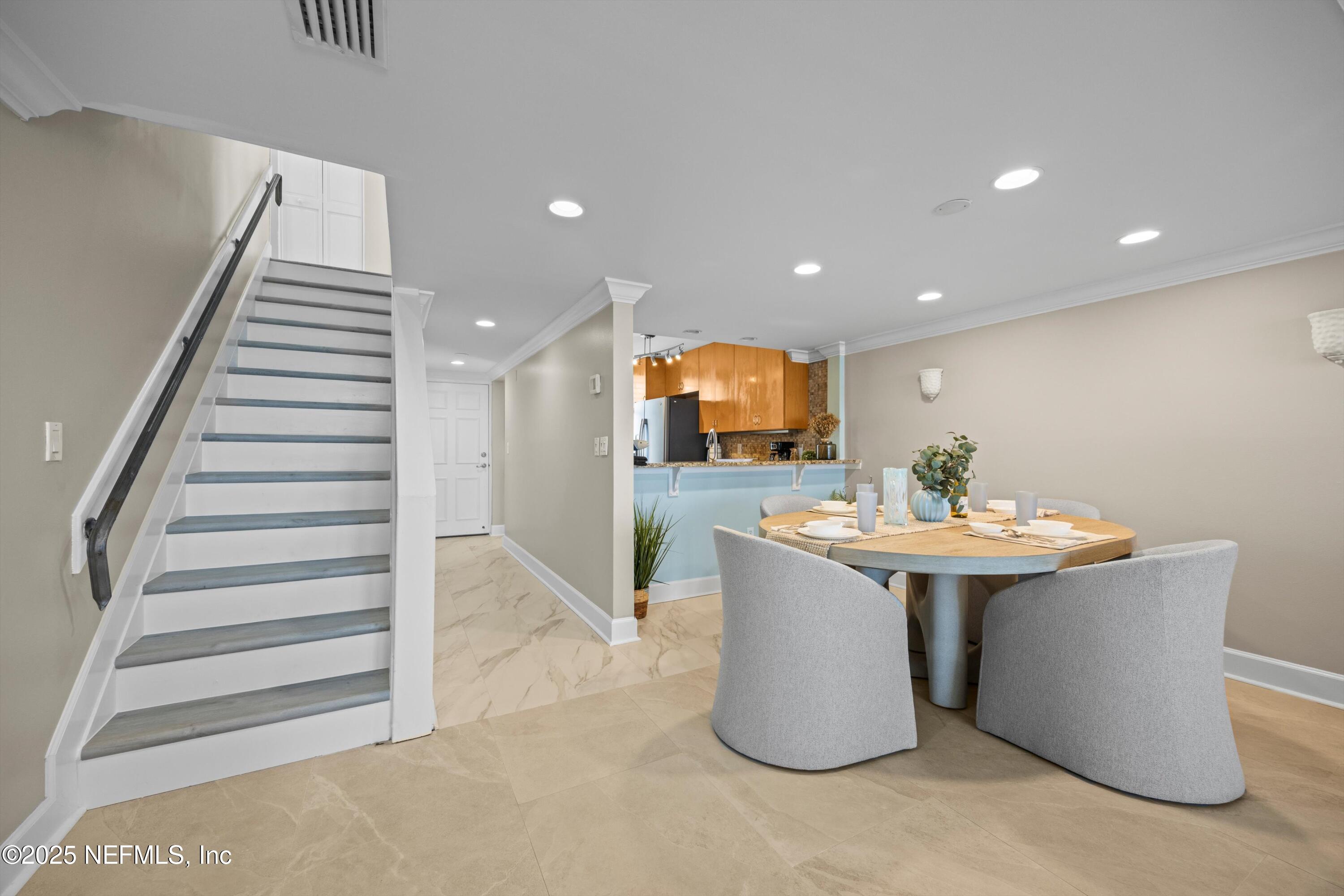 2100 OCEAN Drive PH-2