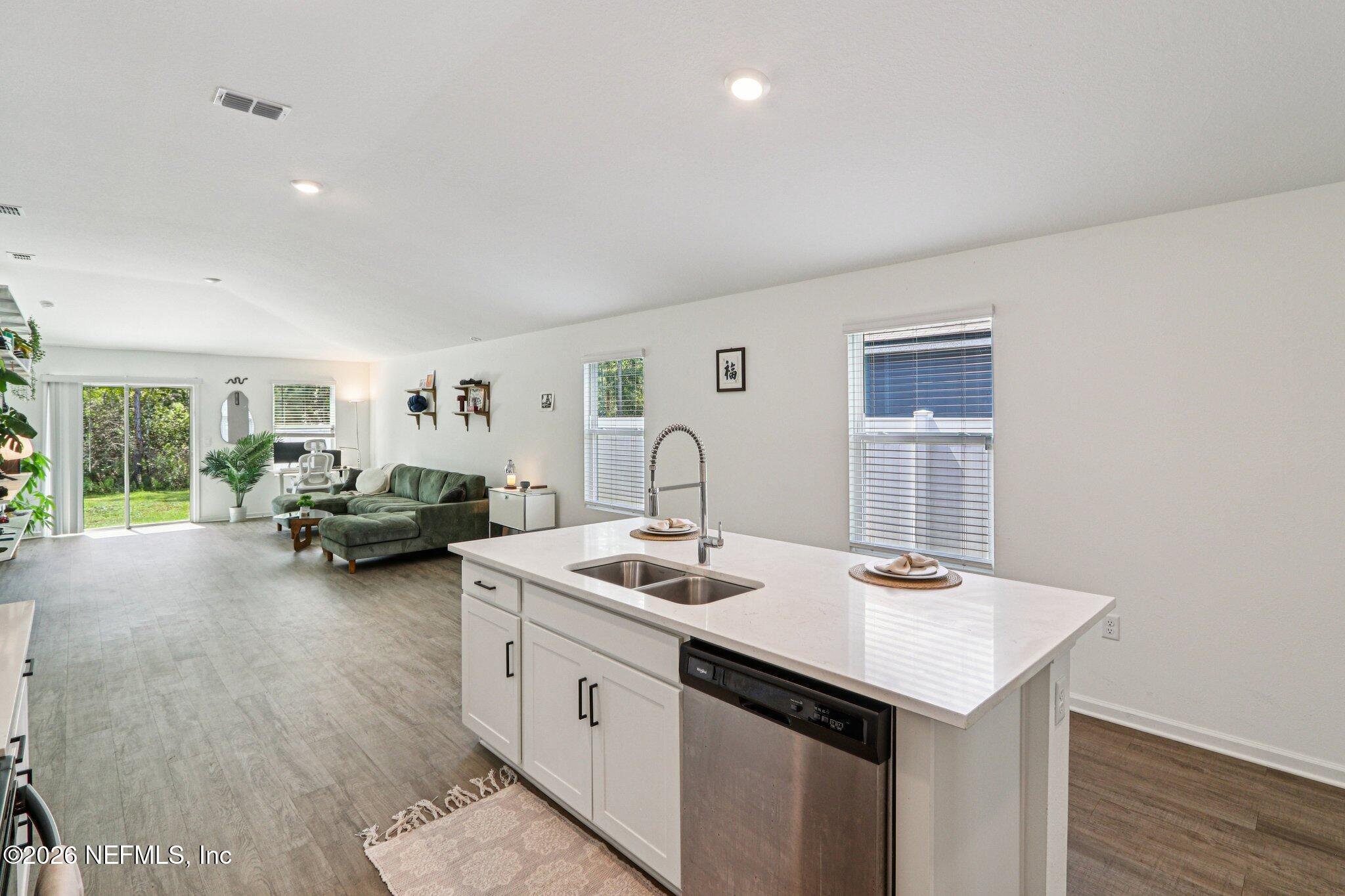 2287 SHADY BREEZE Lane