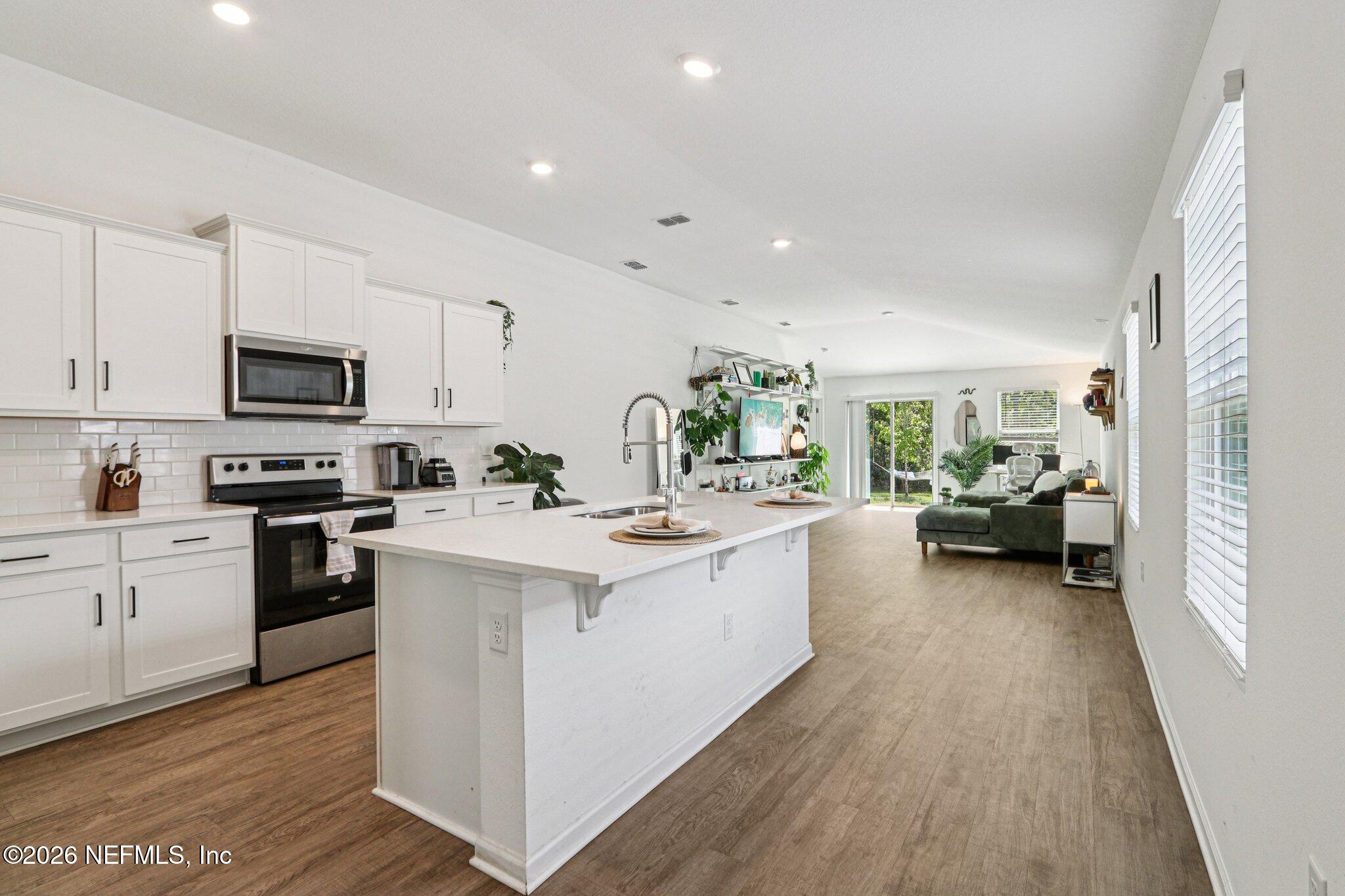 2287 SHADY BREEZE Lane