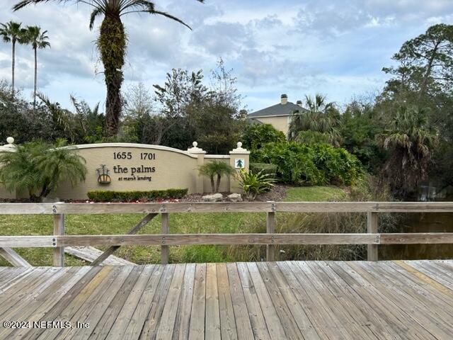 Jacksonville Beach, FL home for sale located at 1701 THE GREENS Way 1332, Jacksonville Beach, FL 32250