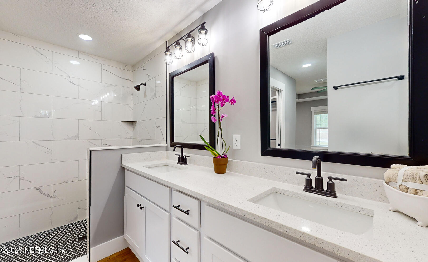 3452 RUSTIC OAK Trail