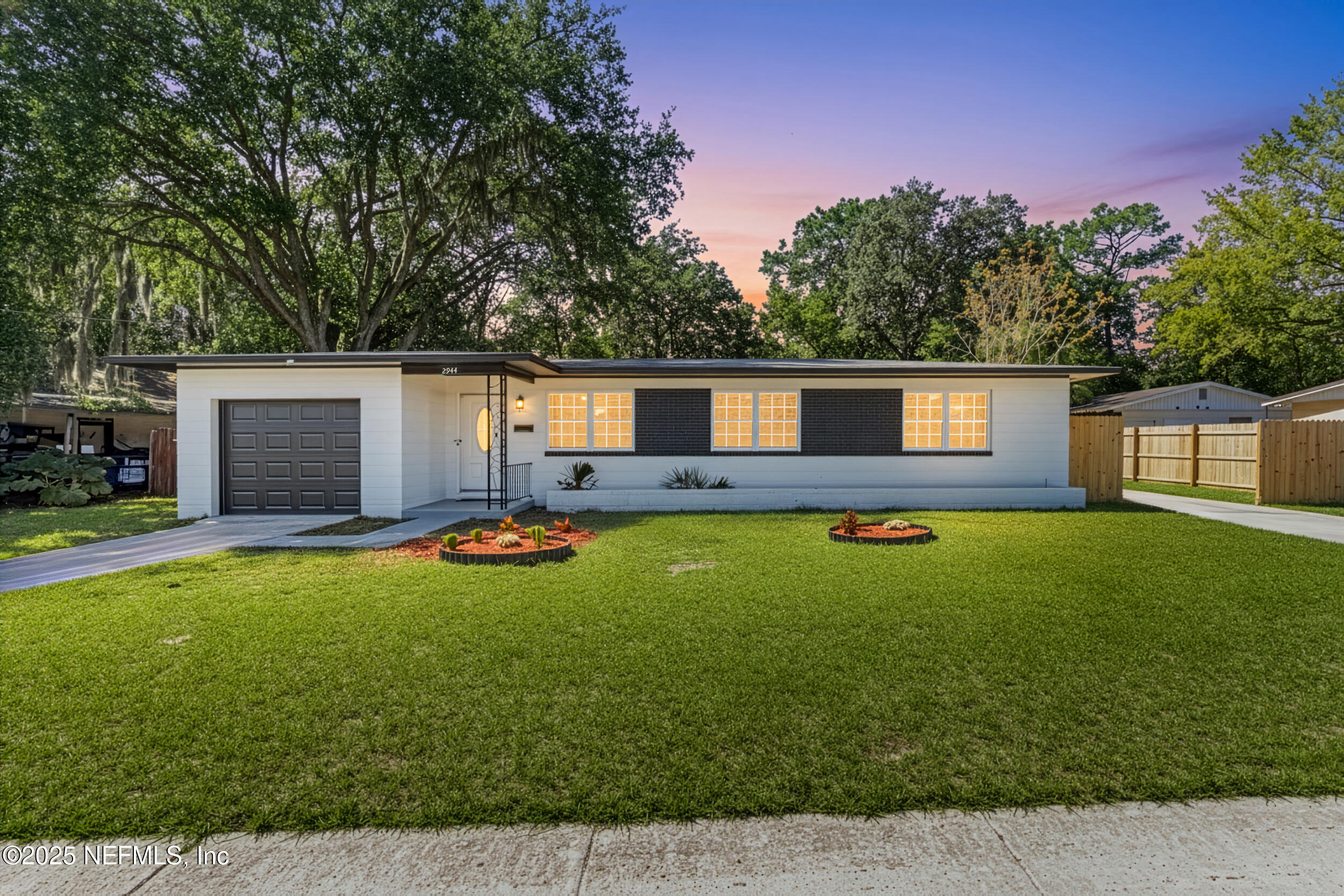 2944 CORKWOOD Road W