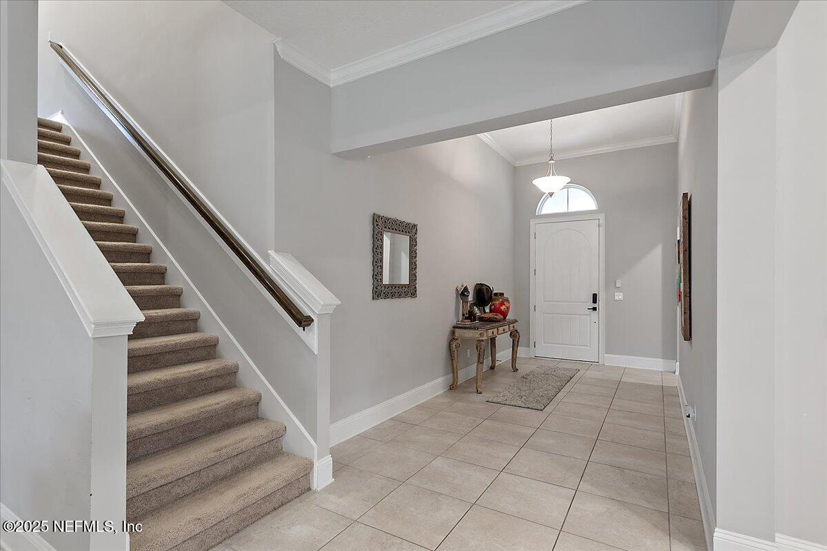 5133 FOLIAGE Way