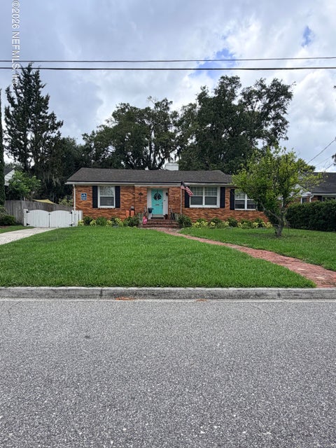 Photo of 1524 KINGSWOOD Road, Jacksonville, FL 32207 (MLS # 2153494)