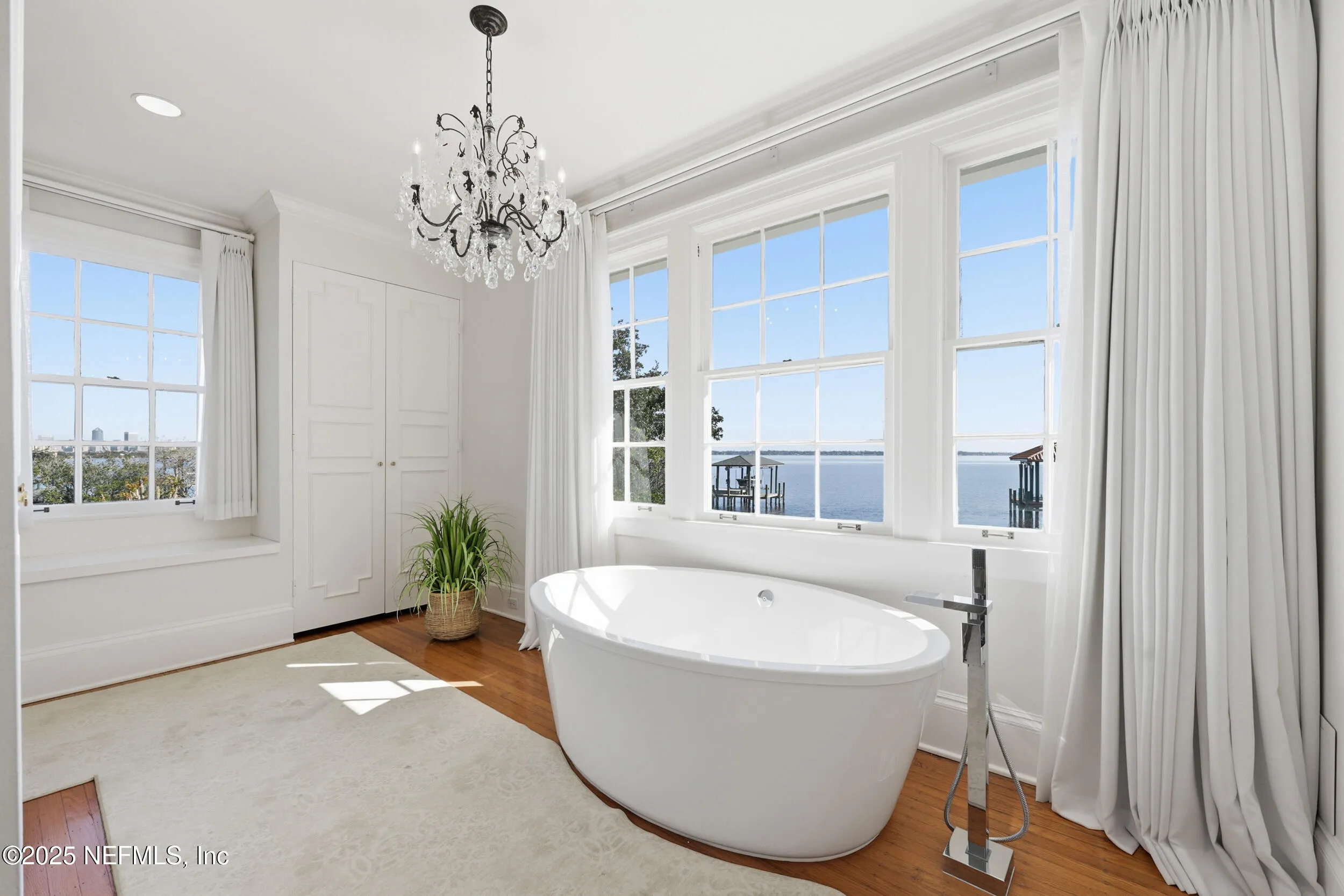 Jacksonville, Florida, 32205, United States, 4 Bedrooms Bedrooms, ,6 BathroomsBathrooms,Residential,Active,2006538