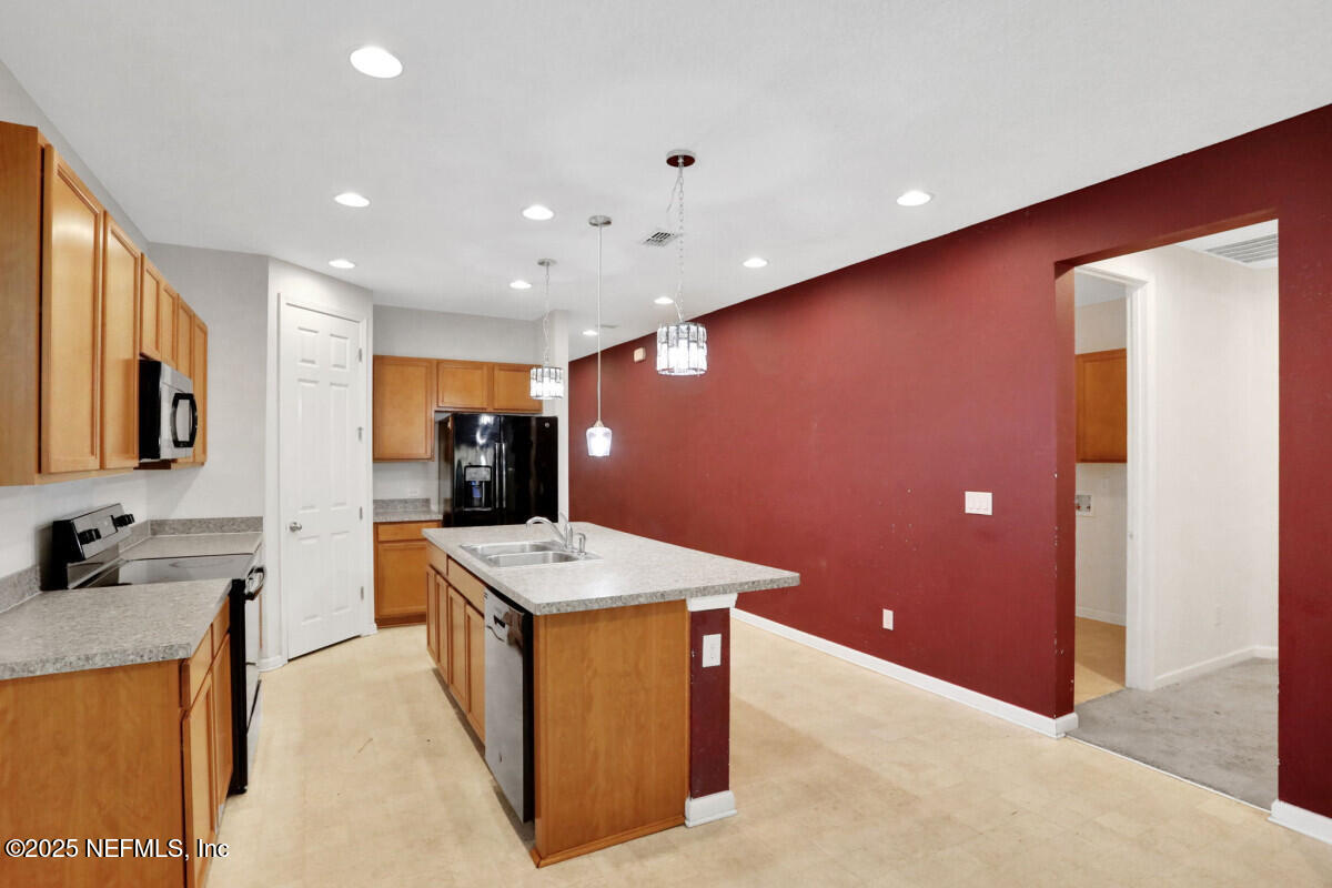 11004 CHITWOOD Drive