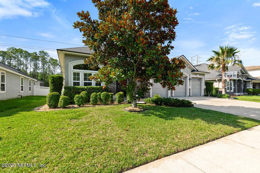 180 ELLSWORTH Circle