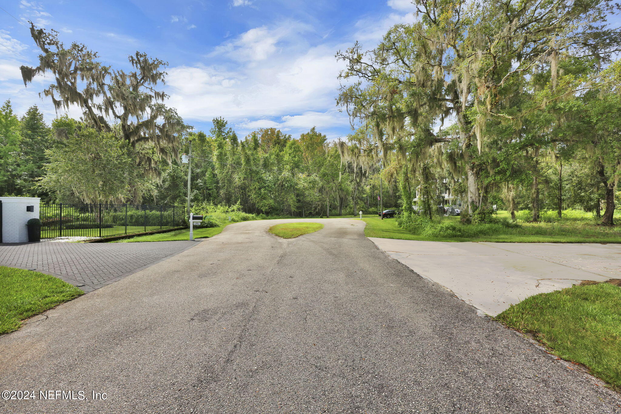 348 EAGLE CREEK Road