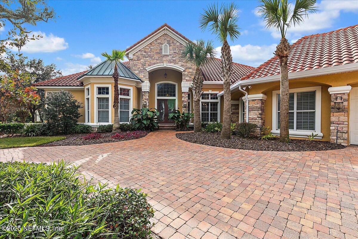 1379 MOSS CREEK Drive