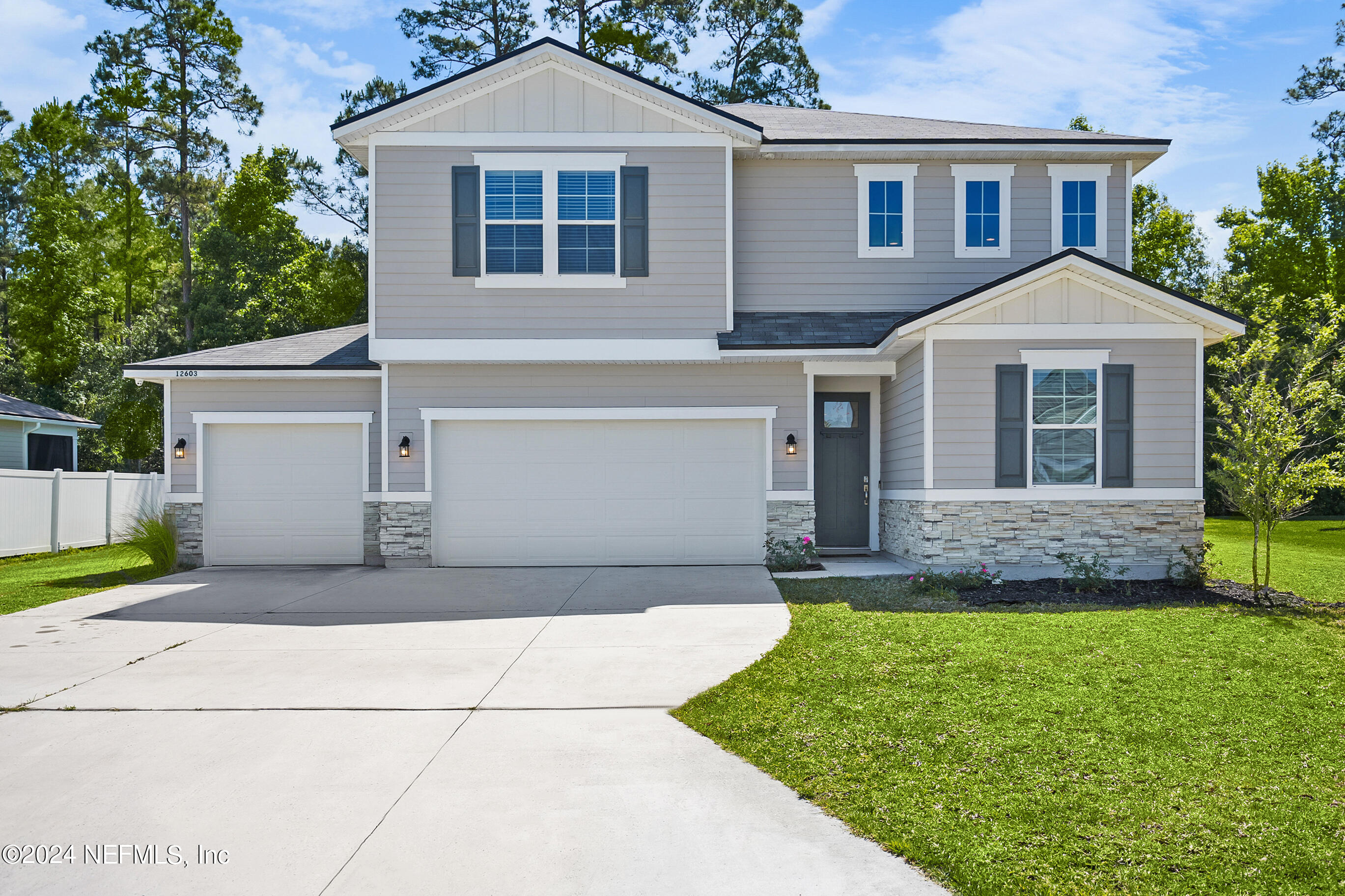 Jacksonville, FL home for sale located at 12603 Green Meadow Drive, Jacksonville, FL 32218