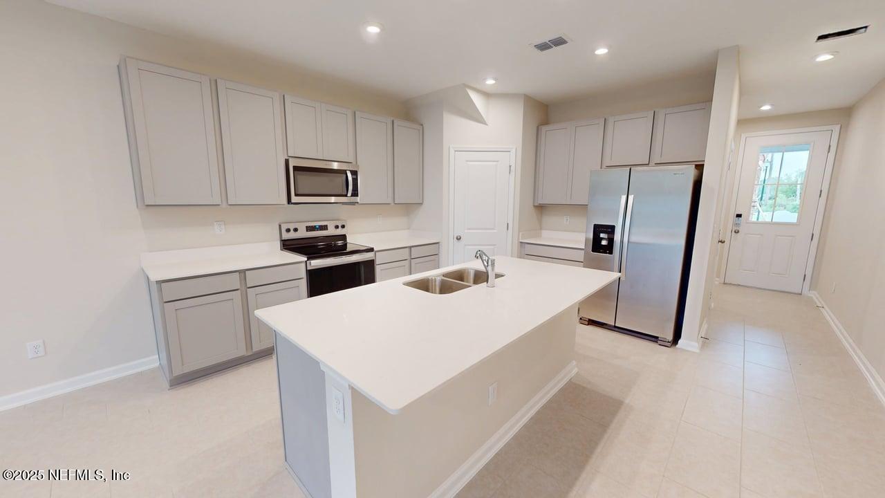 1025 EGRET BRANCH Way