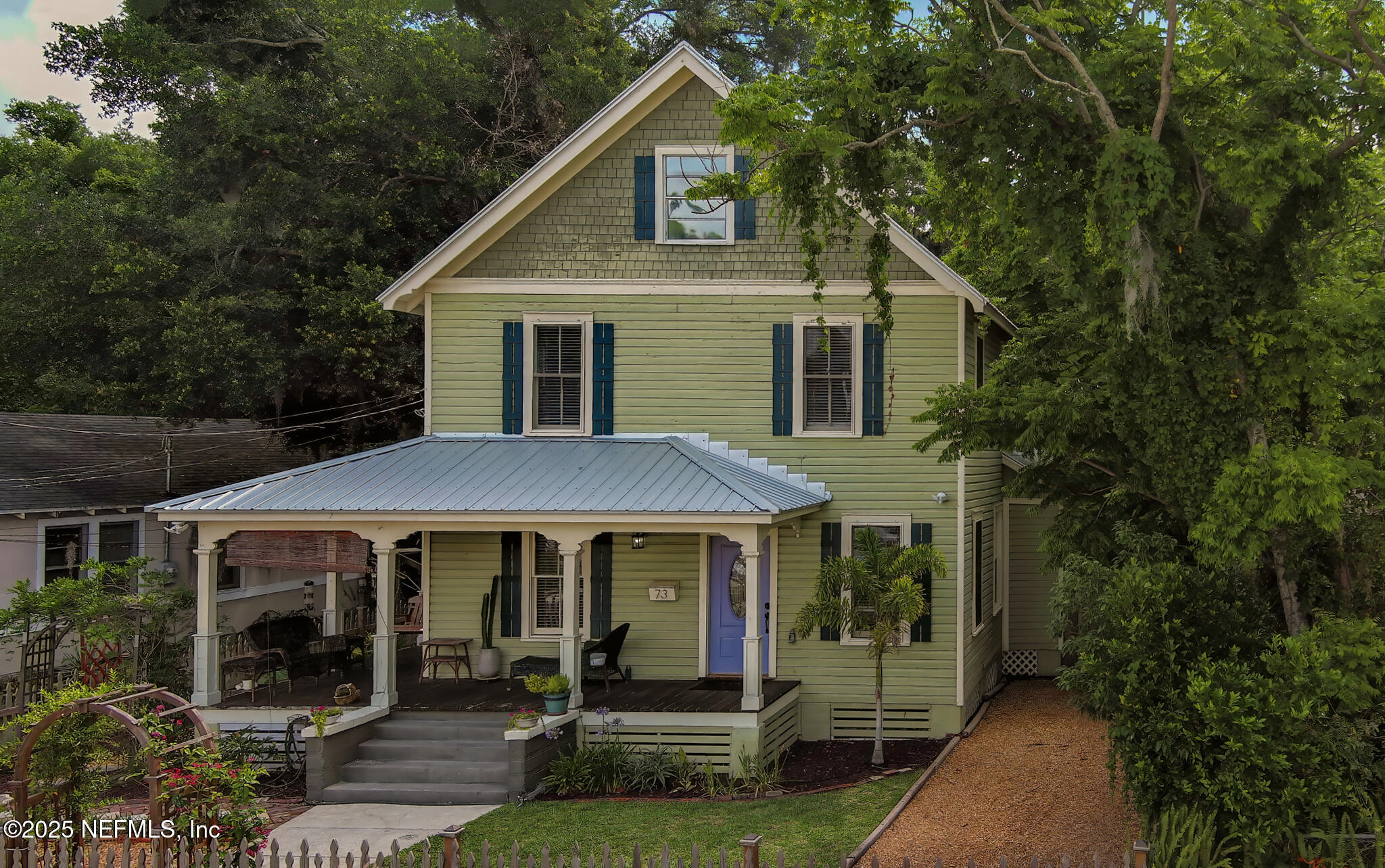 73 WEEDEN Street