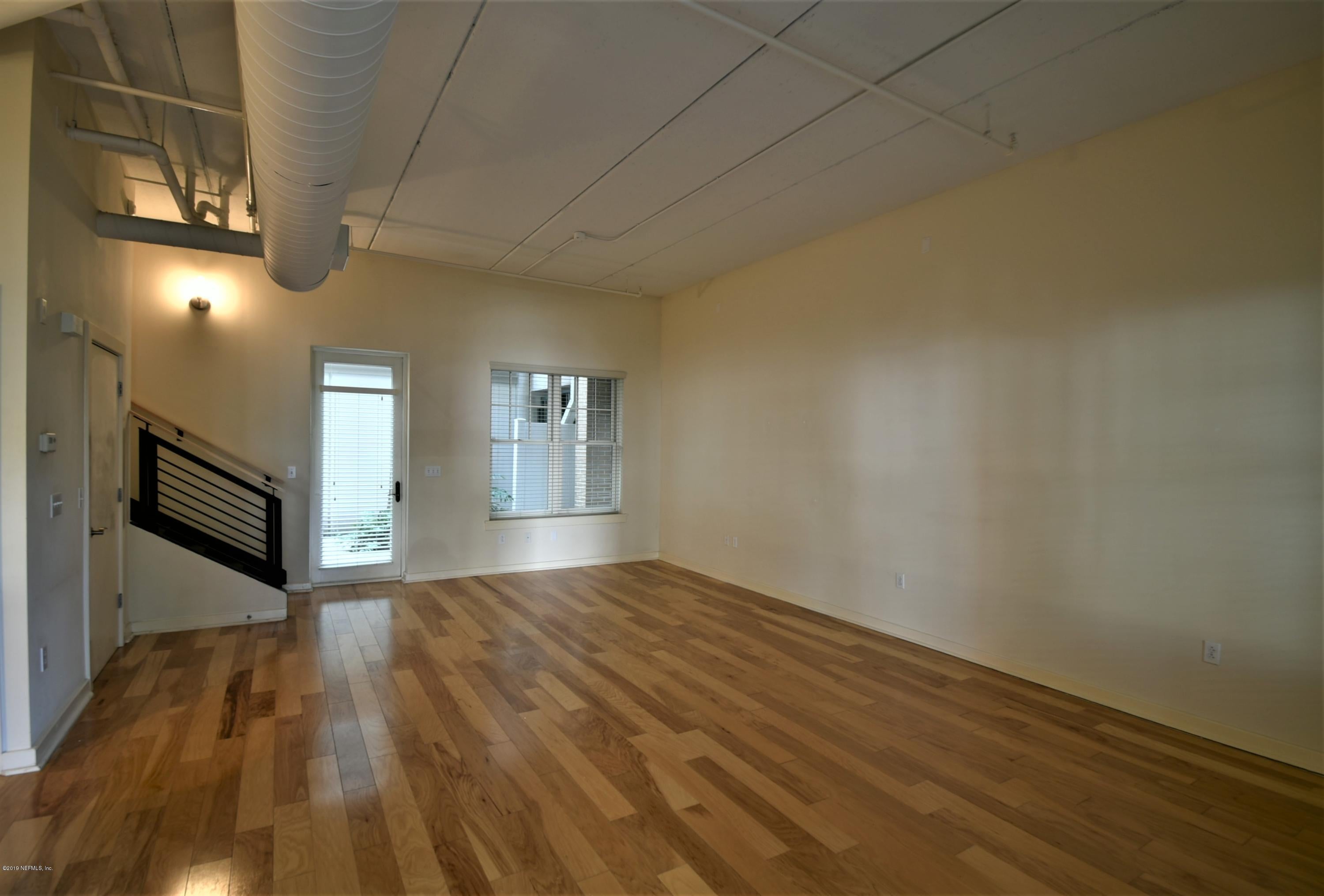 1661 RIVERSIDE Avenue 121