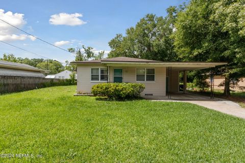 A home in Jacksonville