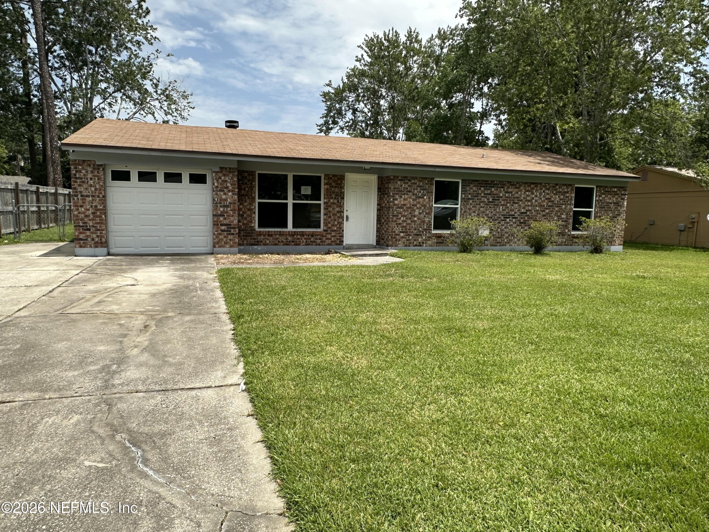 Photo 1 of 18 — 2706 TINA Lane, Middleburg, FL 32068