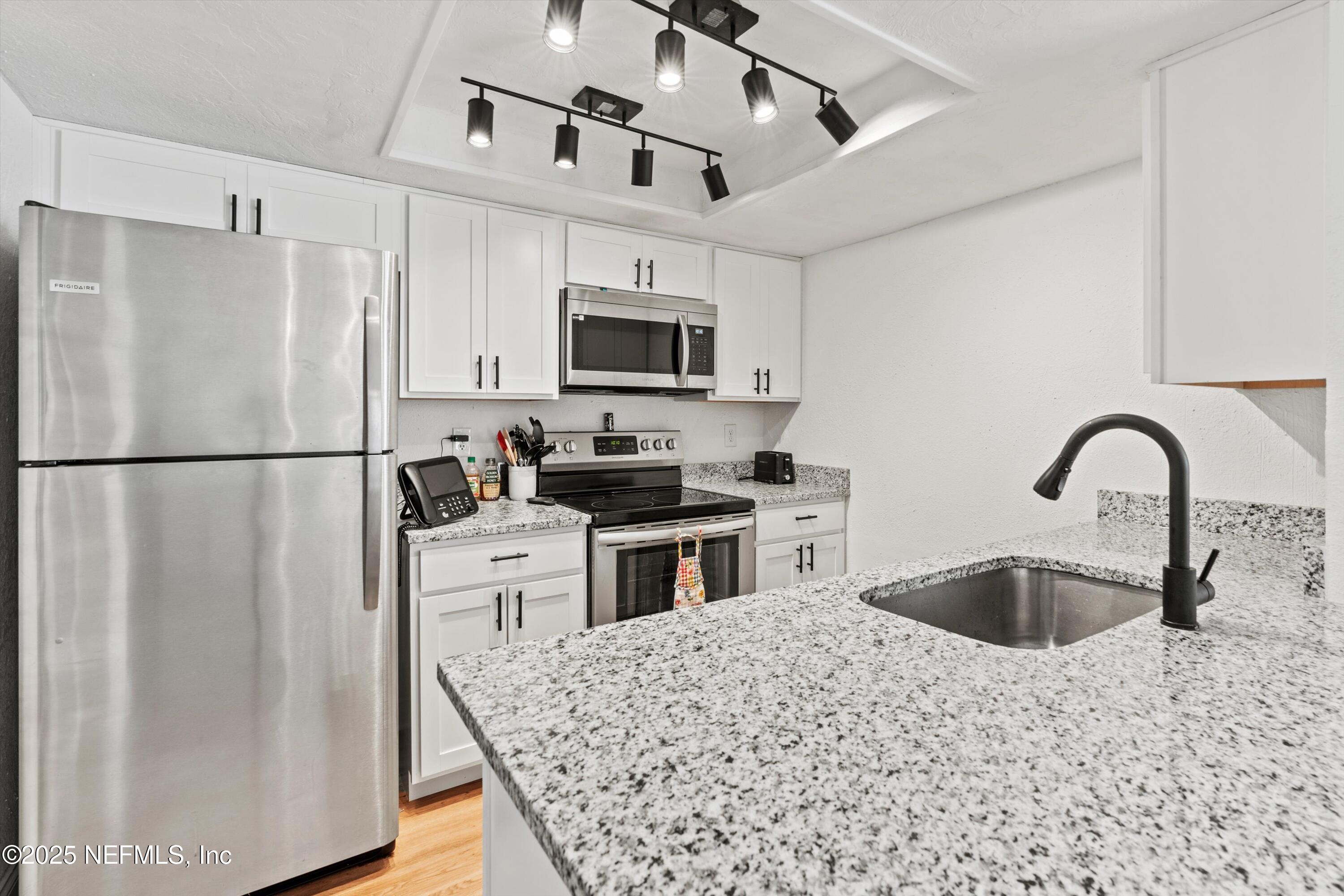 1220 BAYSHORE Drive