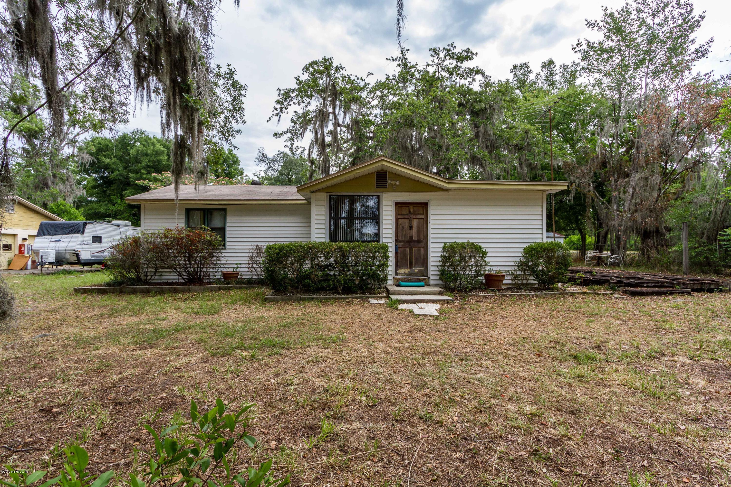Photo 1 of 34 — 450 TAYLOR Avenue, Orange Park, FL 32065