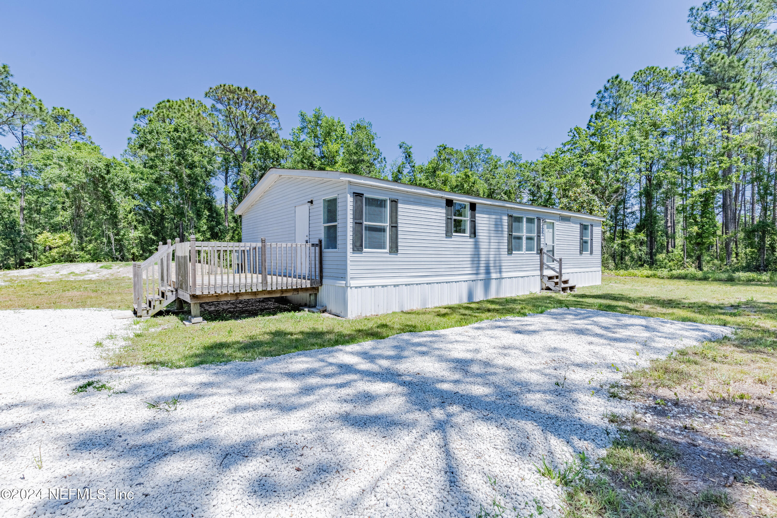 Palatka, FL home for sale located at 118 Lobster Place, Palatka, FL 32177