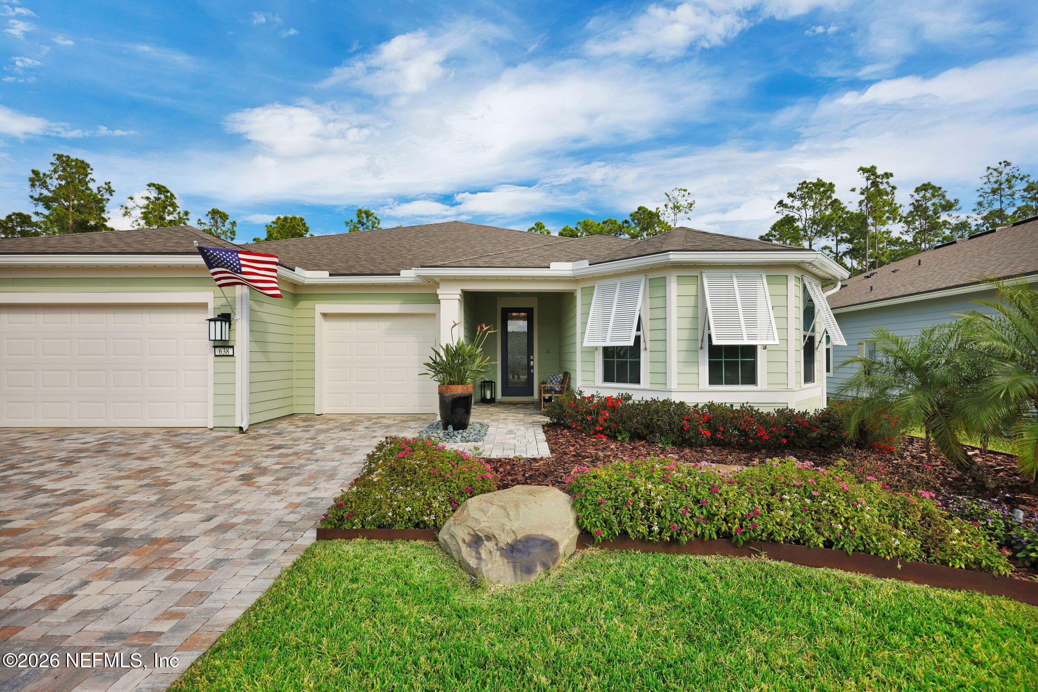 638 CURVED BAY Trail