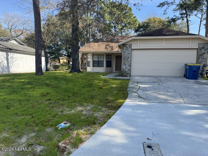 Jacksonville, FL home for sale located at 8051 TOULON Court, Jacksonville, FL 32277