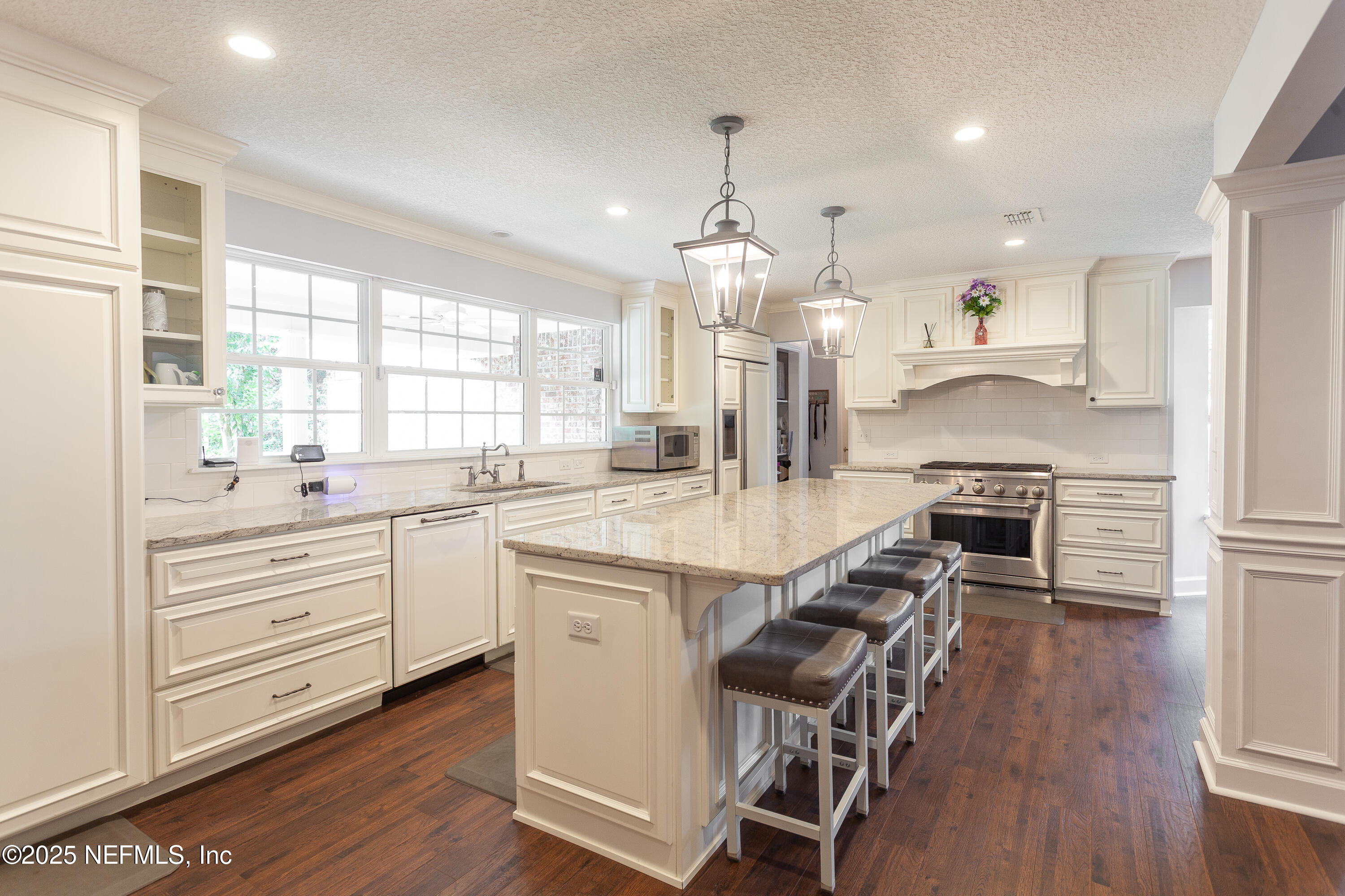 4141 HILLWOOD Road
