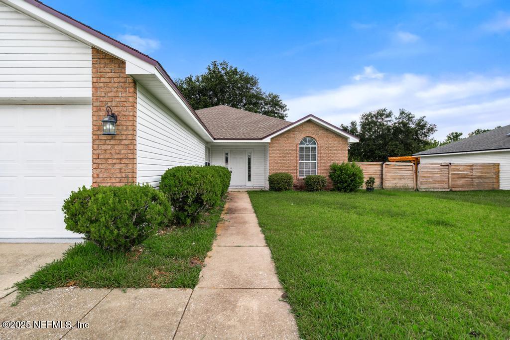 1946 COLDFIELD Drive W