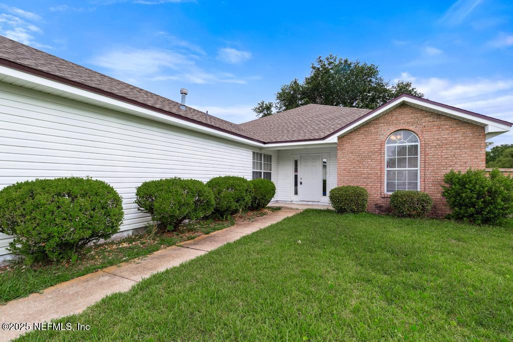 1946 COLDFIELD Drive W