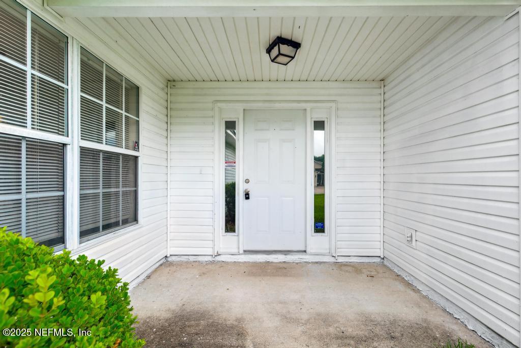 1946 COLDFIELD Drive W