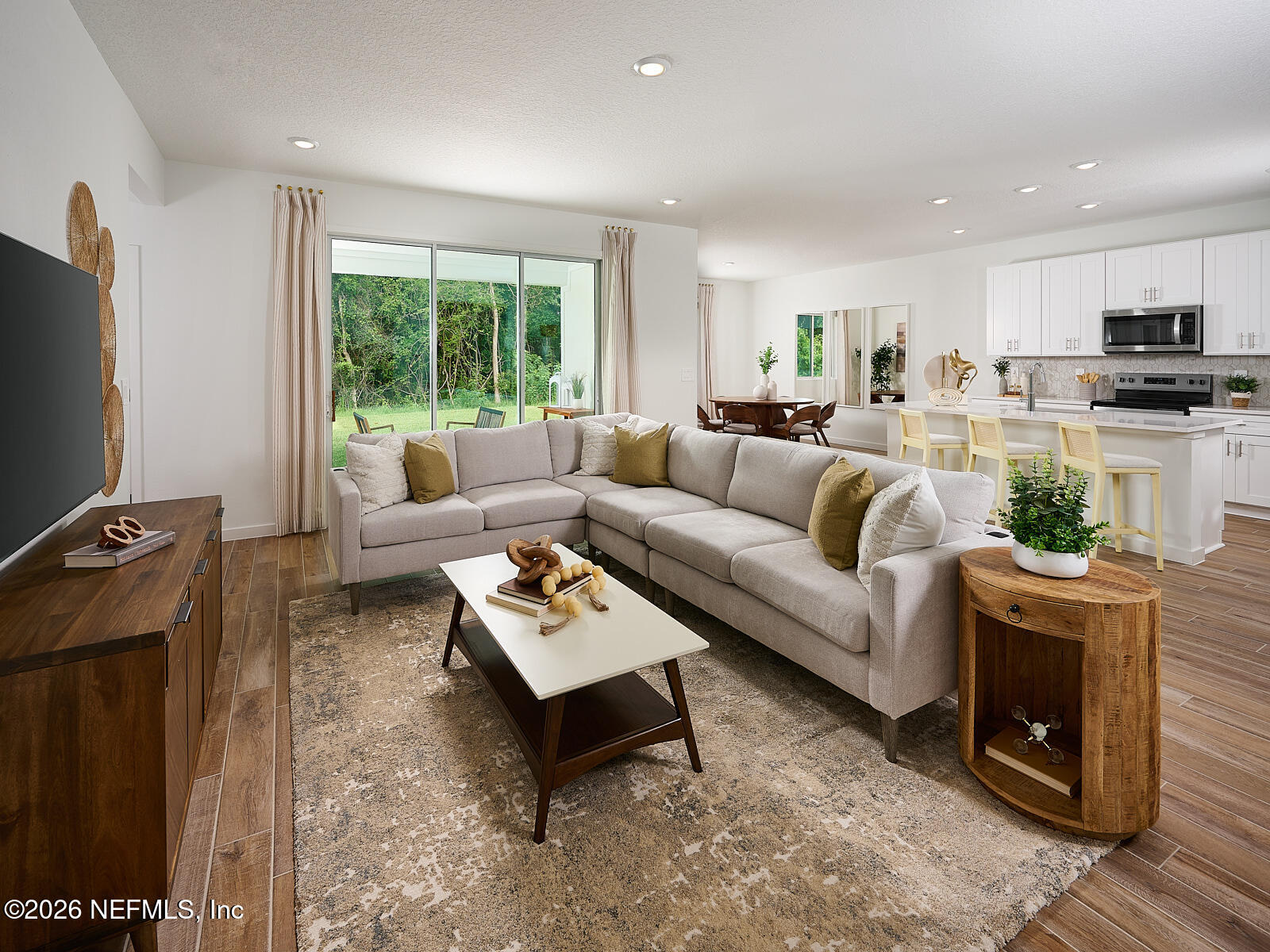 12704 FABIUS Way
