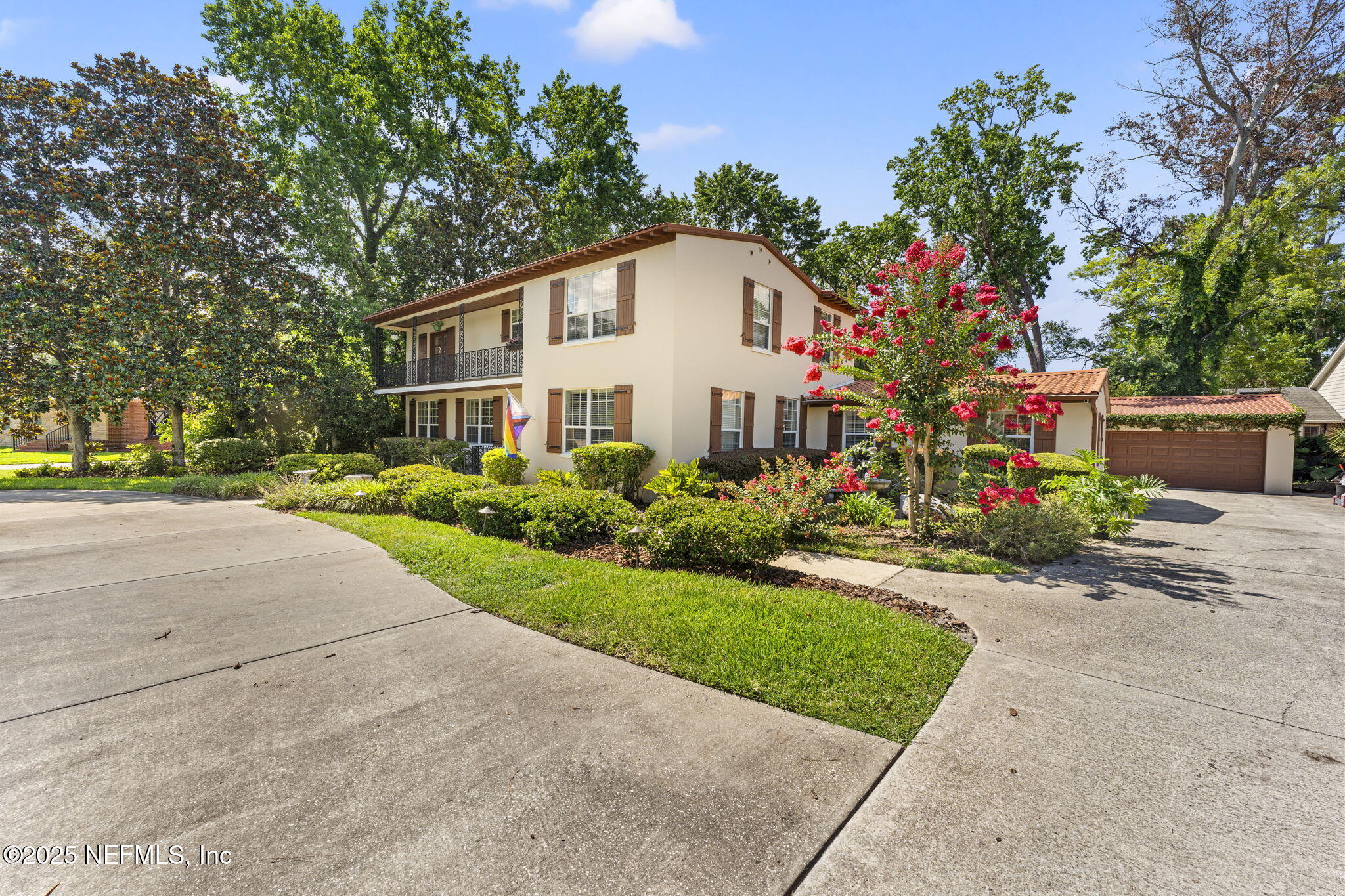 1221 ORIENTAL GARDENS Road