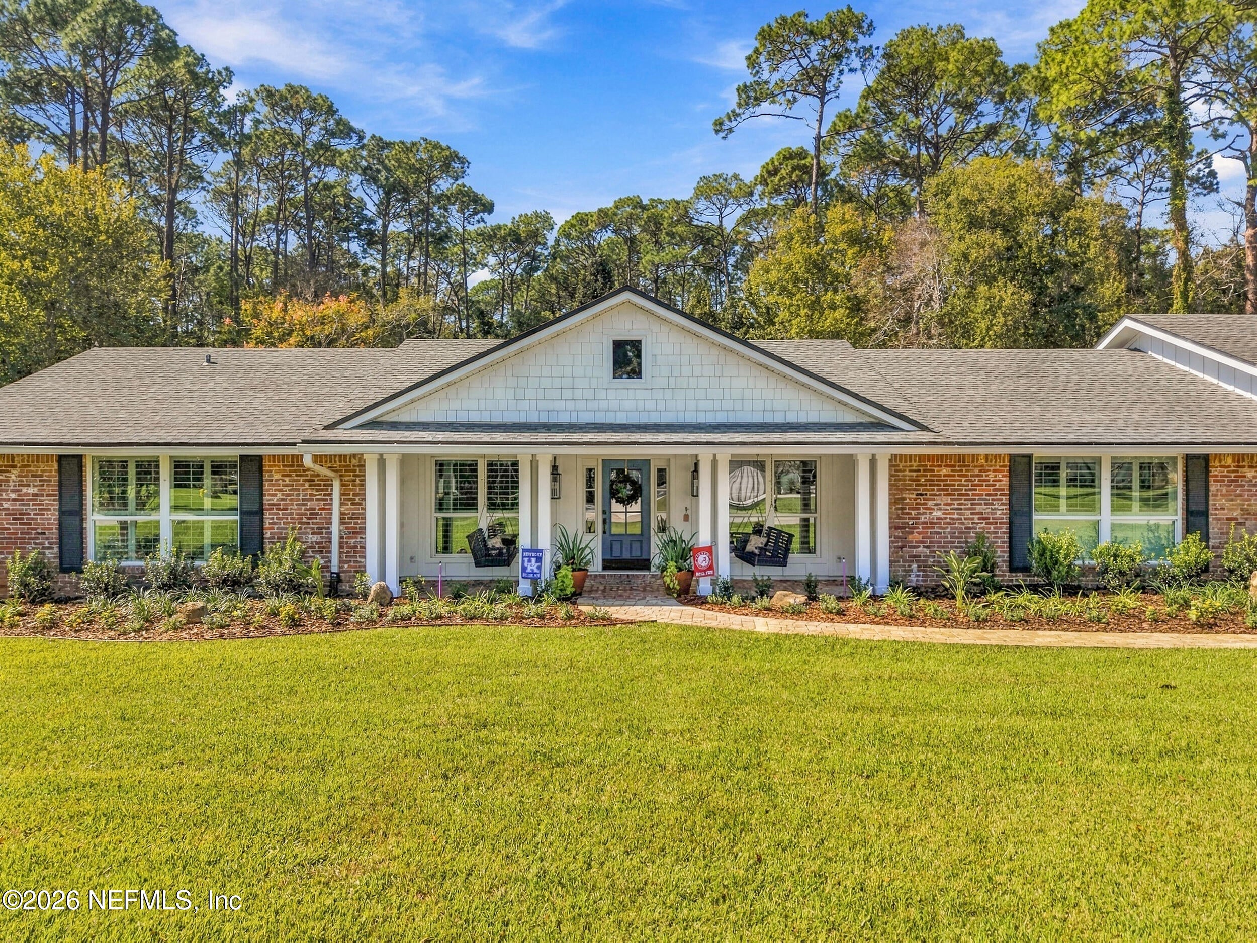 7652 HOLLYRIDGE Circle