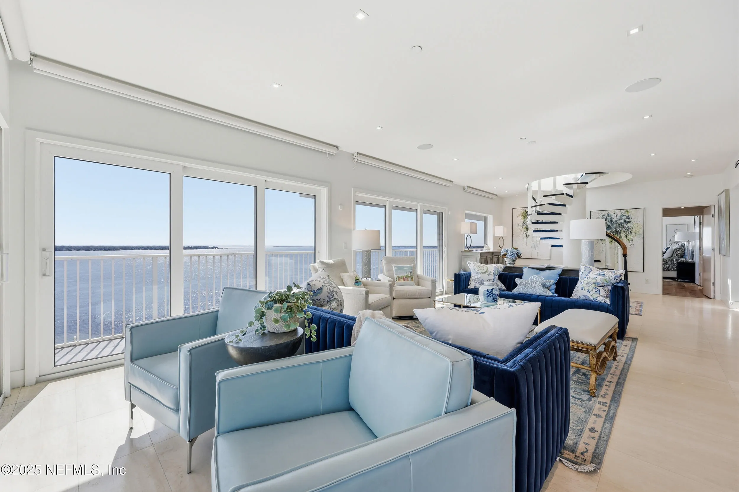 Jacksonville, Florida 32204, United States, 2 Bedrooms Bedrooms, ,4 BathroomsBathrooms,Residential,Pending,233160