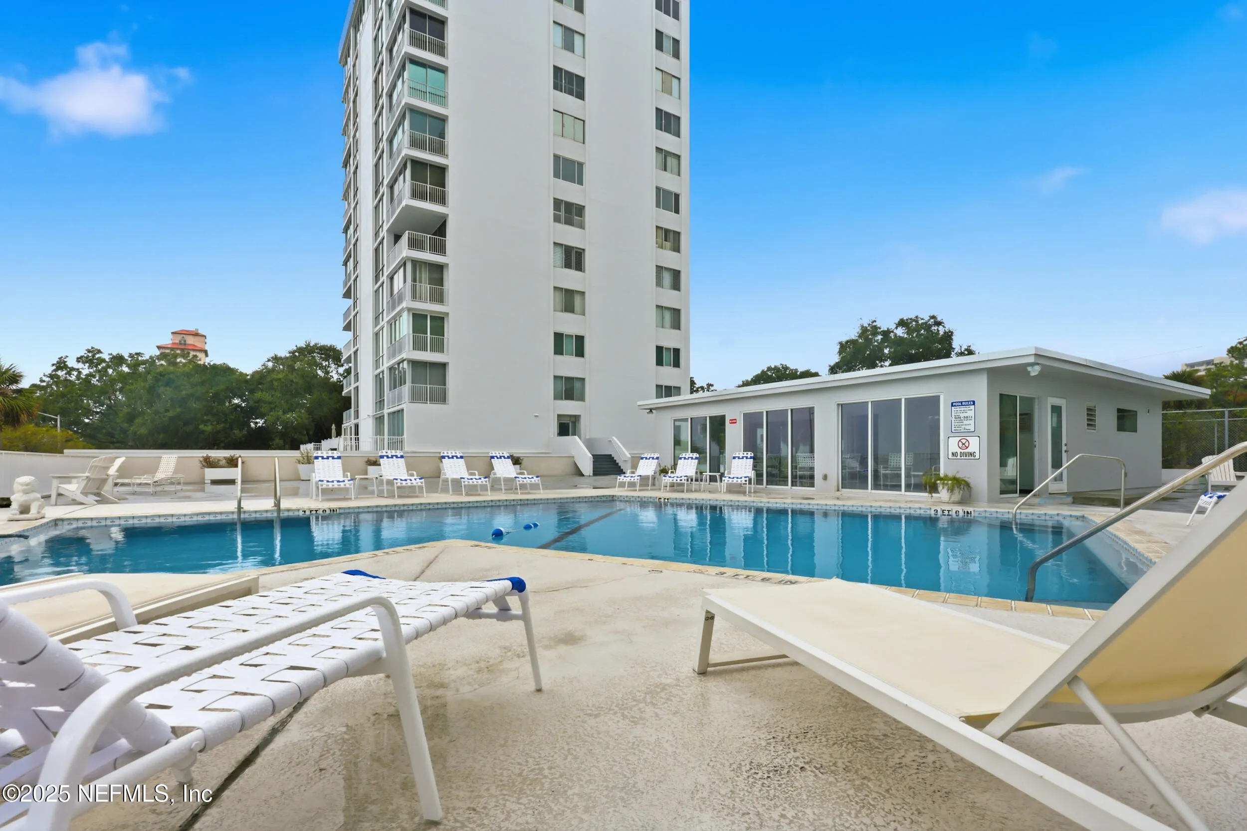 Jacksonville, Florida 32204, United States, 2 Bedrooms Bedrooms, ,4 BathroomsBathrooms,Residential,Pending,233160