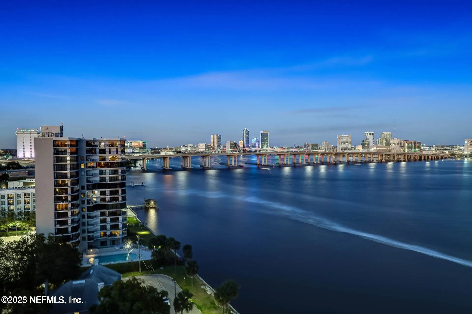 Jacksonville, Florida 32204, United States, 2 Bedrooms Bedrooms, ,4 BathroomsBathrooms,Residential,Pending,233160