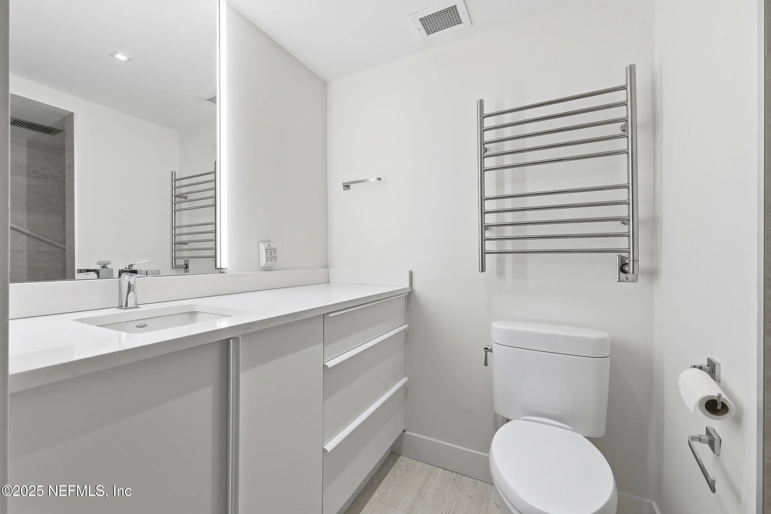 Jacksonville, Florida 32204, United States, 2 Bedrooms Bedrooms, ,4 BathroomsBathrooms,Residential,Pending,233160