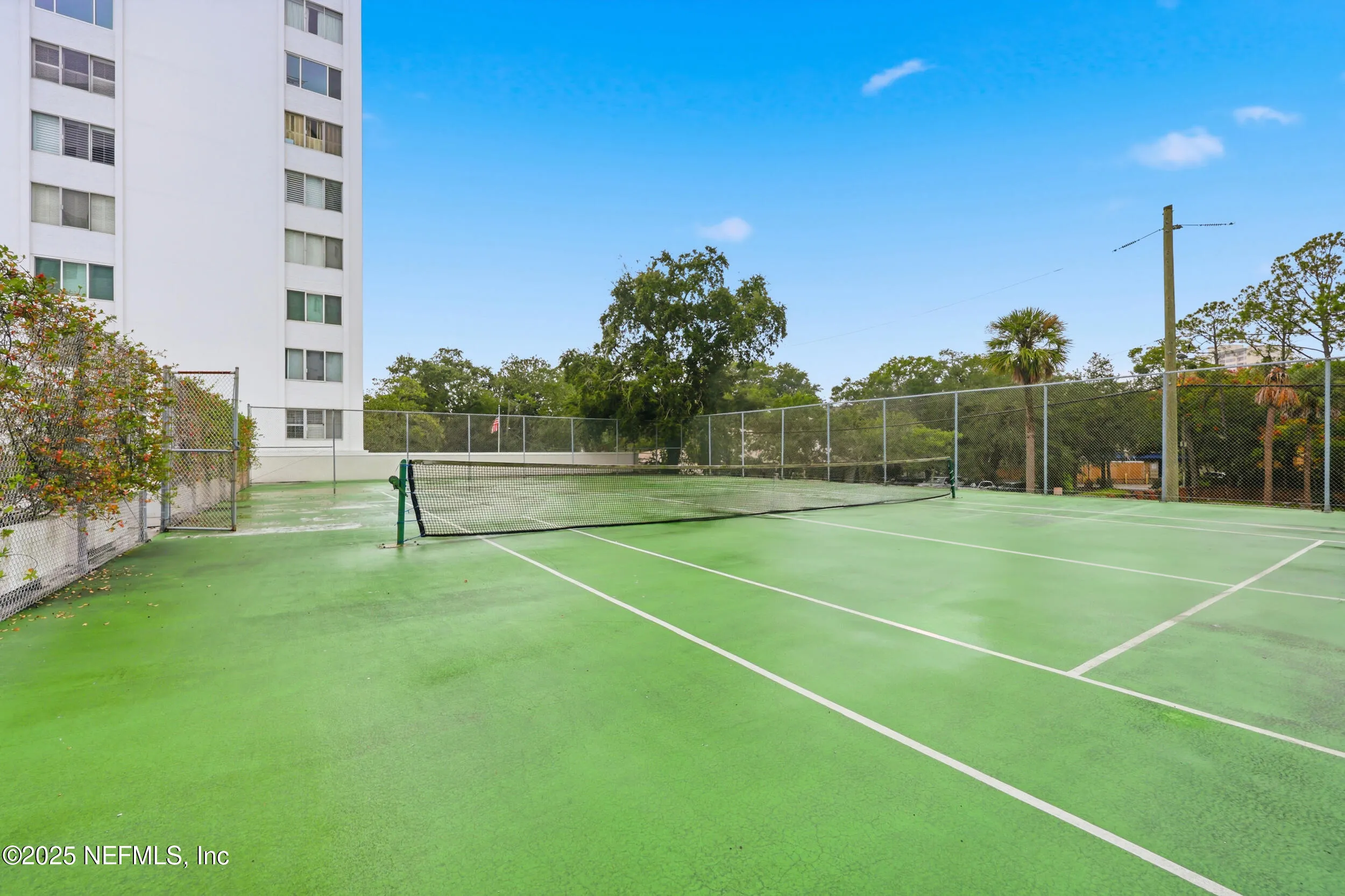 Jacksonville, Florida 32204, United States, 2 Bedrooms Bedrooms, ,4 BathroomsBathrooms,Residential,Pending,233160