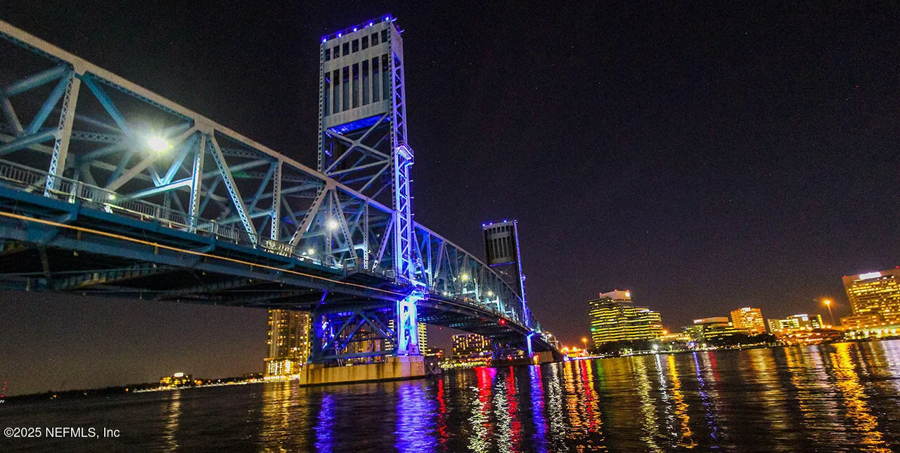 Jacksonville, Florida 32204, United States, 2 Bedrooms Bedrooms, ,4 BathroomsBathrooms,Residential,Pending,233160